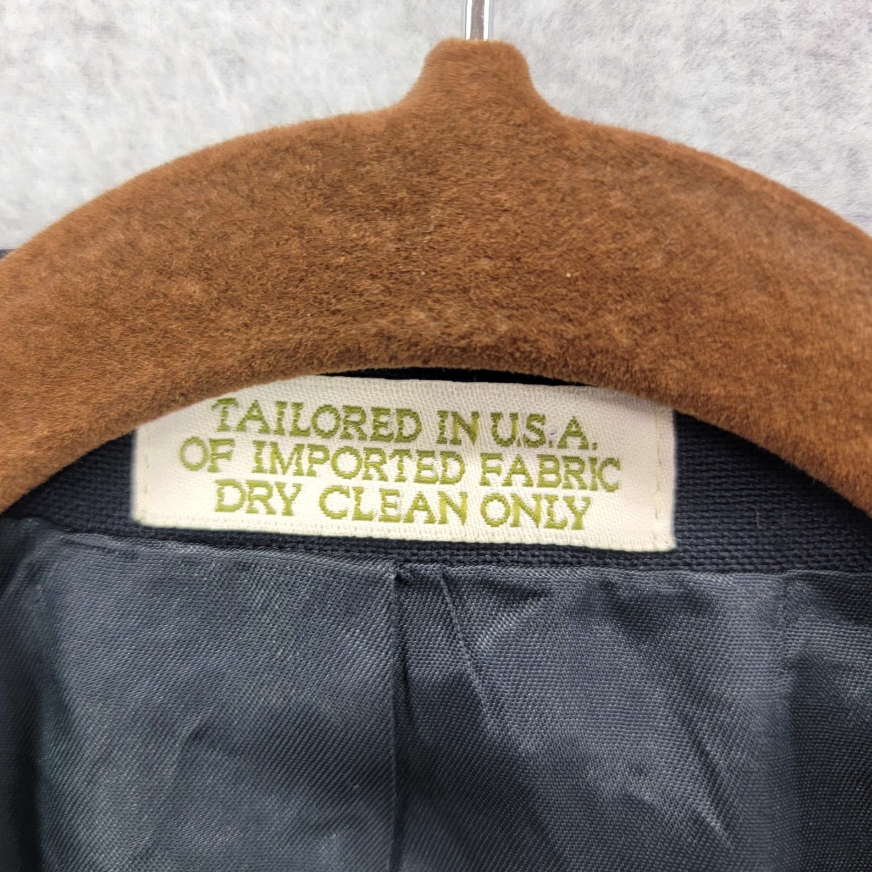 Orvis VINTAGE Orvis Blazer Sport Coat Jacket Mens 44R Blue Wool Gold Metal 3 Button VTG USA Size 44R - 2 Thumbnail