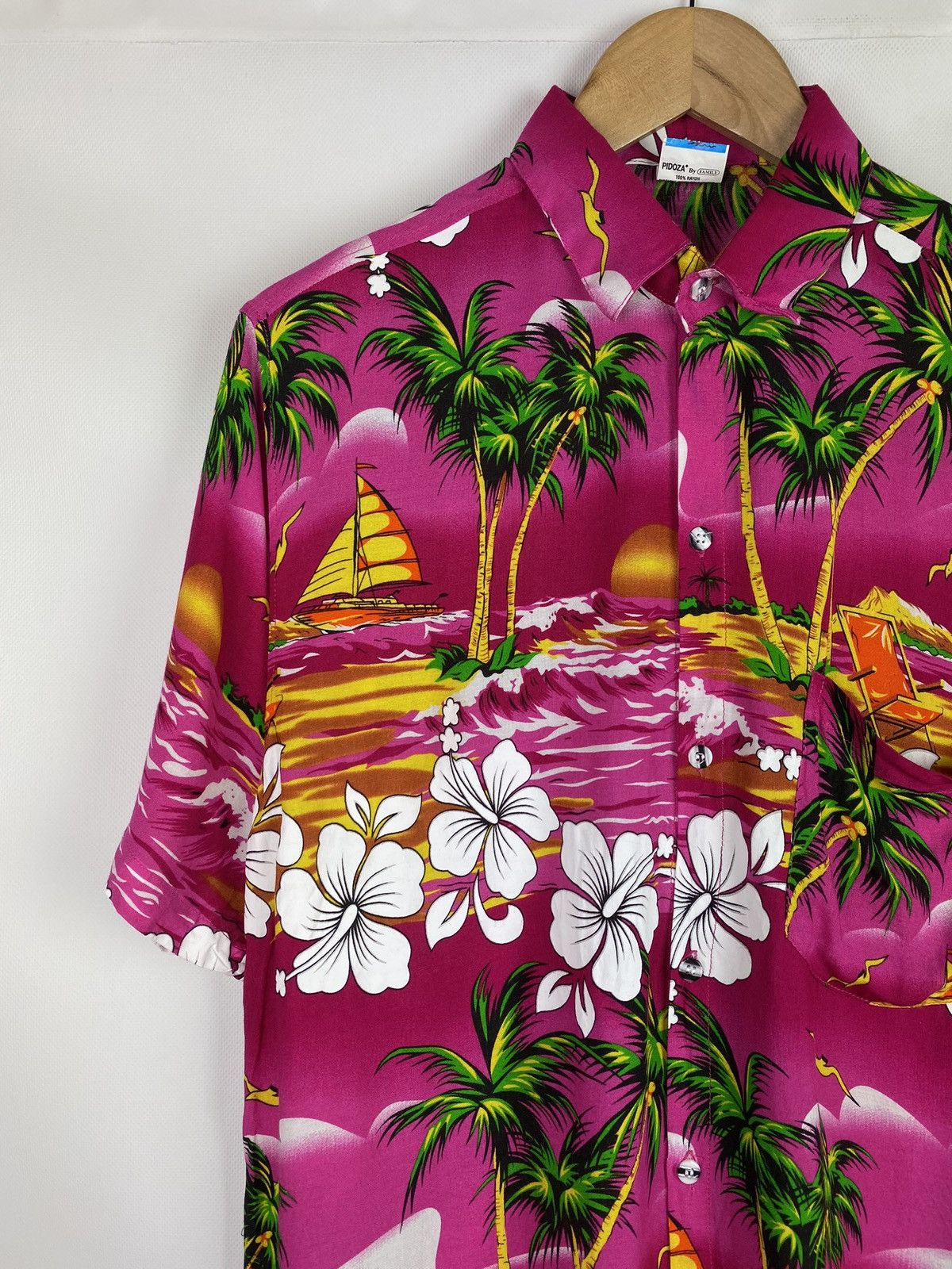 Vintage Vintage Hawaiian Crazy Overprinted shirt size L Size US L / EU 52-54 / 3 - 4 Thumbnail