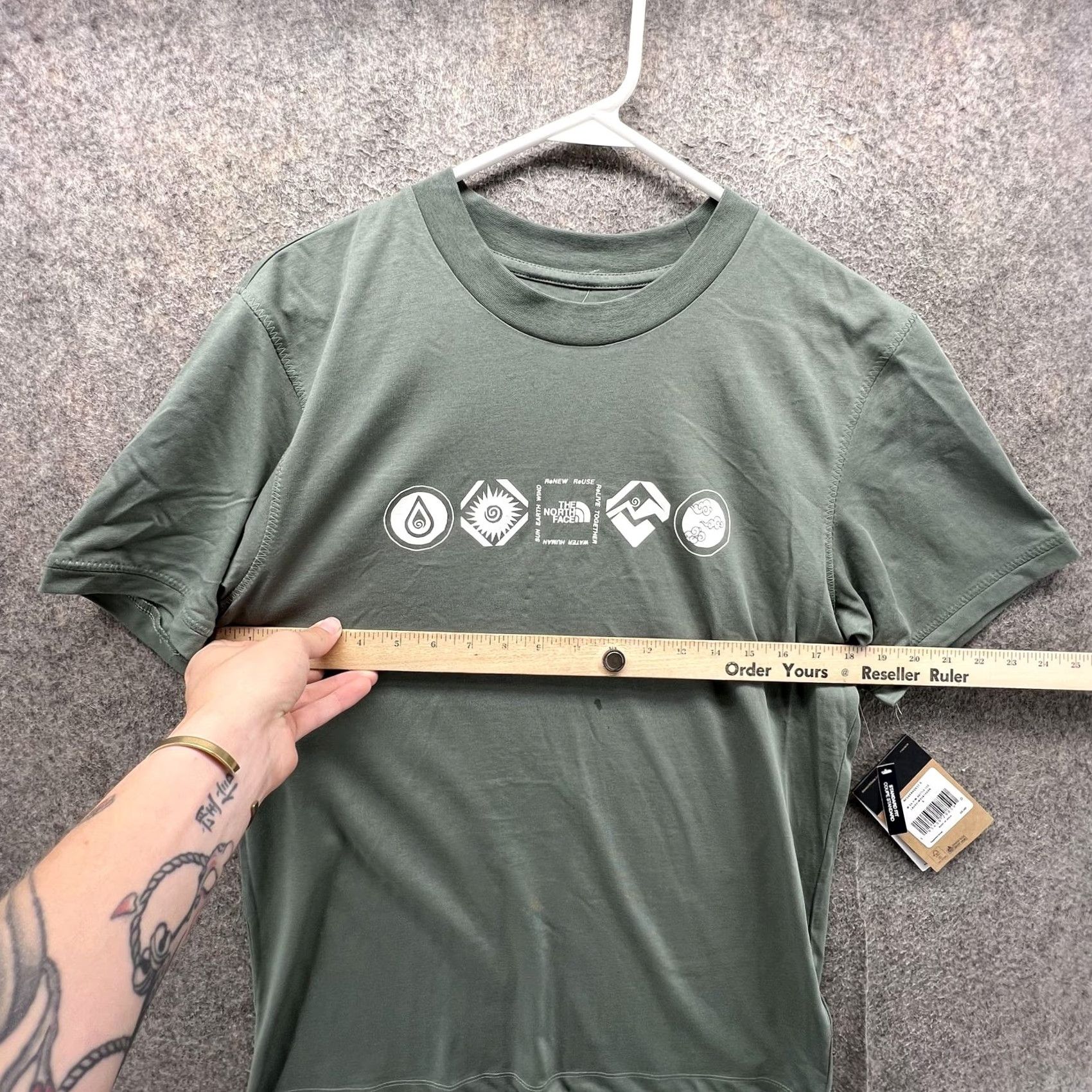 The North Face The North Face Shirt Mens Small Green Him Bottle Graphic Tee Tagless Outdoor Size US S / EU 44-46 / 1 - 5 Thumbnail