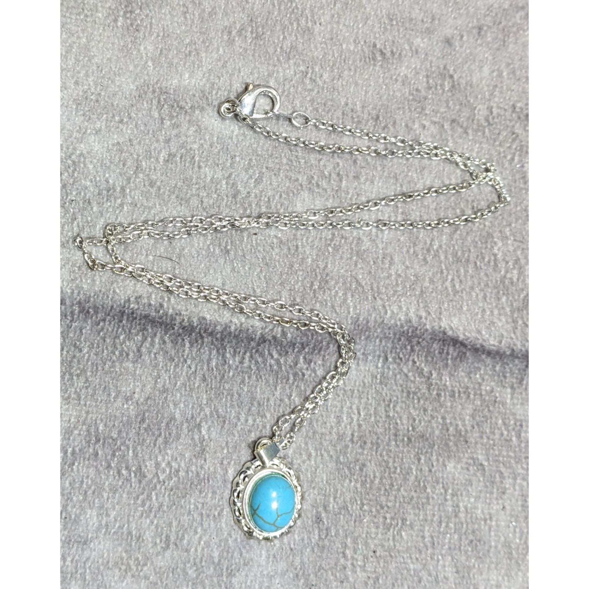 Other Southwestern Faux Turquoise Oval Pendant Silver Tone Filigre Size ONE SIZE - 7 Thumbnail