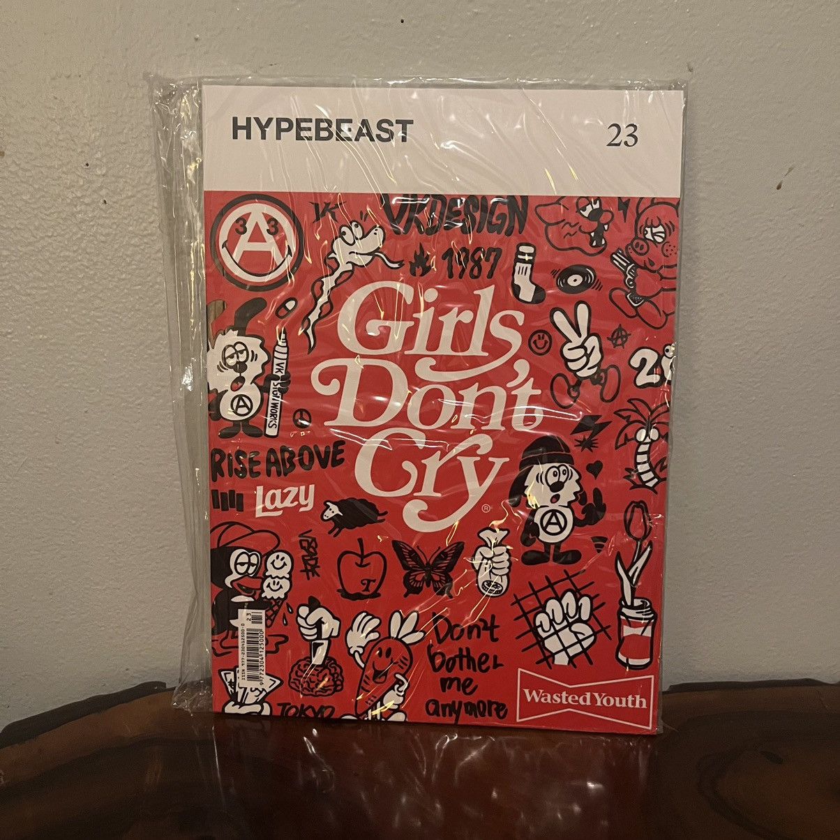 Hypebeast Hypebeast Issue 23: The Sequence Issue Size ONE SIZE - 2 Thumbnail