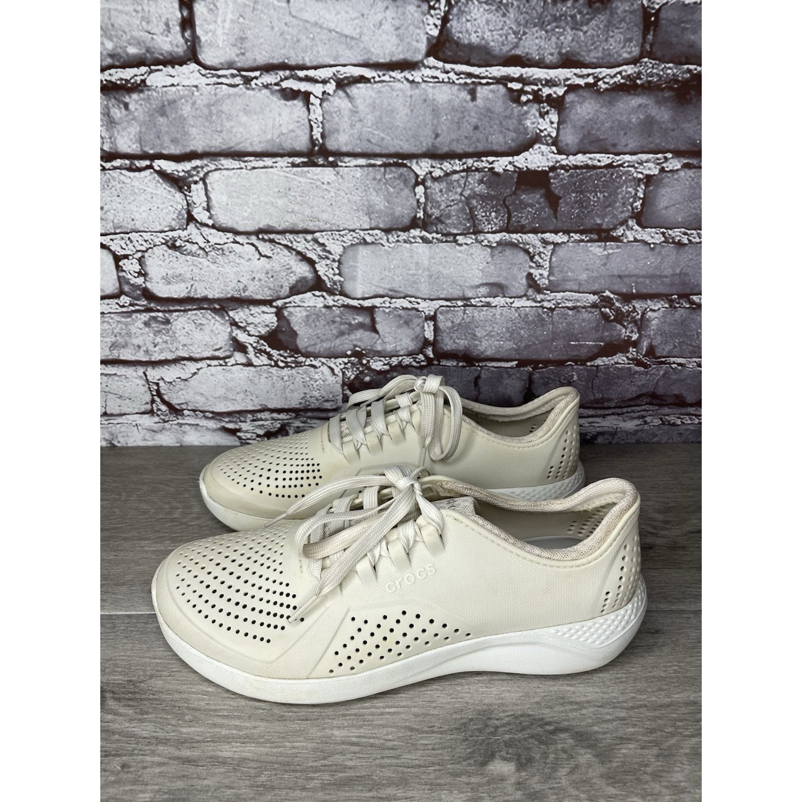 Crocs Crocs LiteRide Pacer Sneakers Shoes Women’s 11 Waterproof Pe Size US 11 / IT 41 - 18 Thumbnail