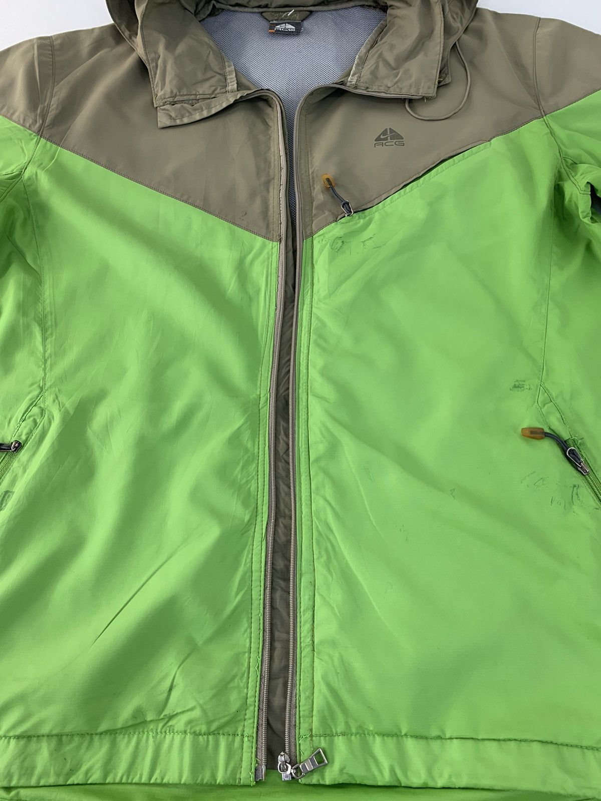 Nike ACG Hype Nike Acg Quilted Hooded Jacket Full Zip Design Size US L / EU 52-54 / 3 - 5 Thumbnail