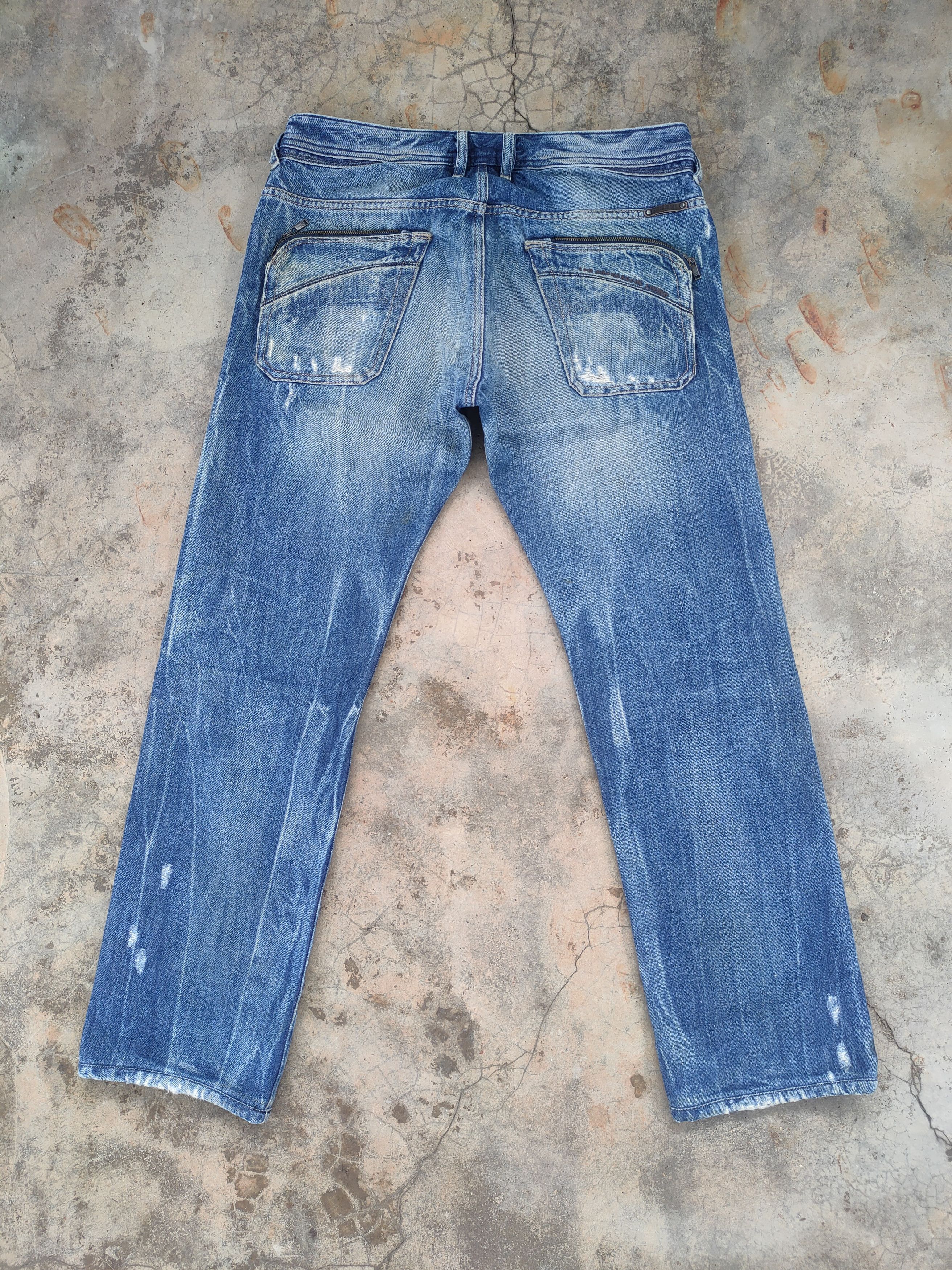 Diesel × Jean W32 VINTAGE DIESEL FADED WASH DISTRESSED JEAN DENIM PANTS Size US 32 / EU 48 - 9 Thumbnail
