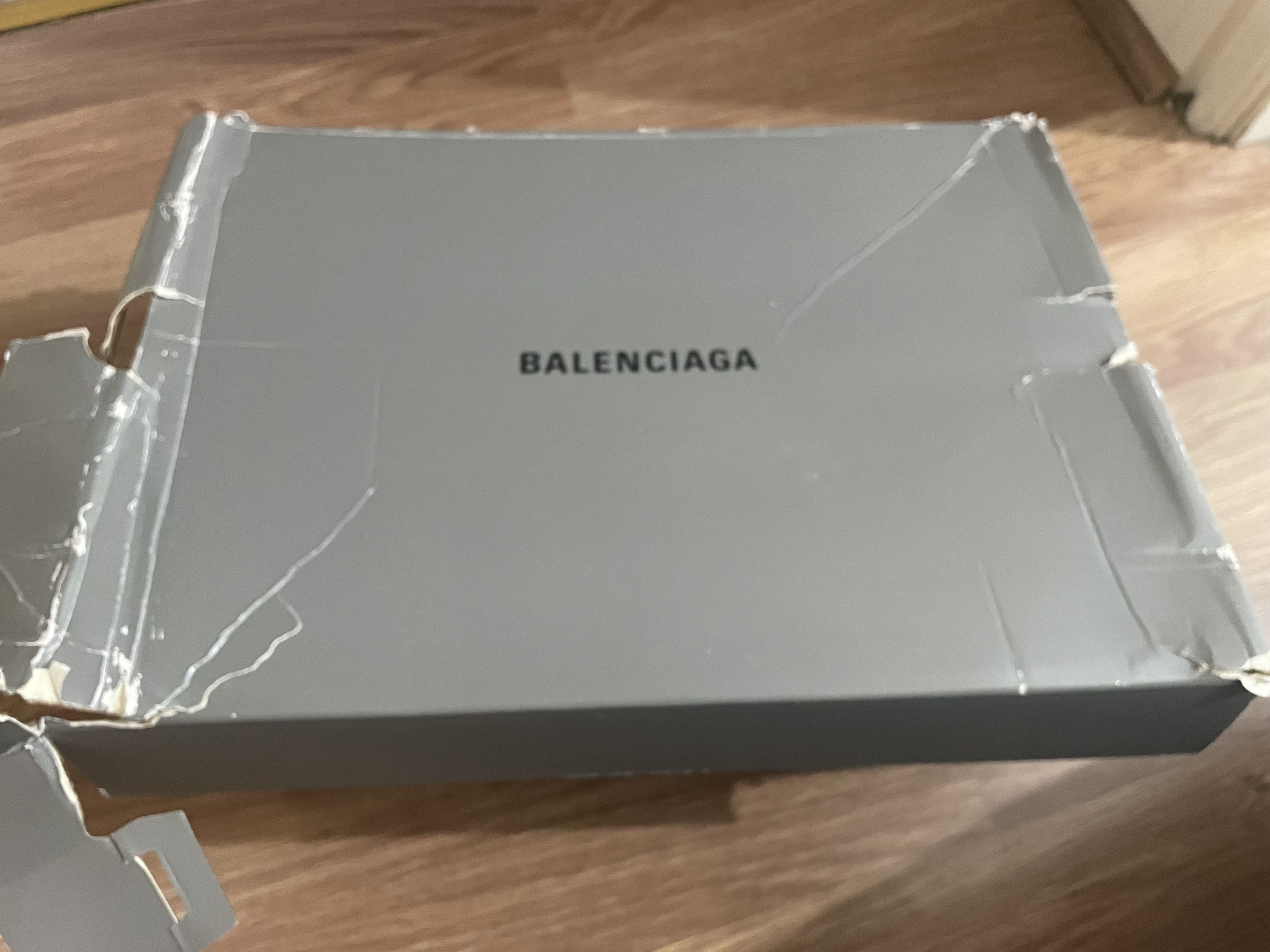 Balenciaga Balenciaga Triple S Womens UK Size 7 Lace-Up Trainers Size US 7 / IT 37 - 9 Thumbnail