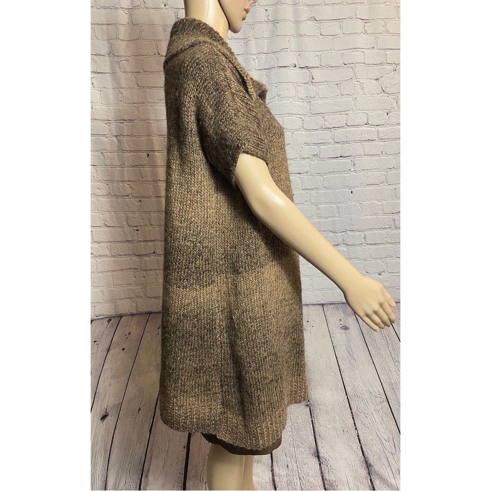 Other Hand Knit Wool Open Front Short Sleeve Grey Ombre Vest Card Size ONE SIZE - 3 Thumbnail