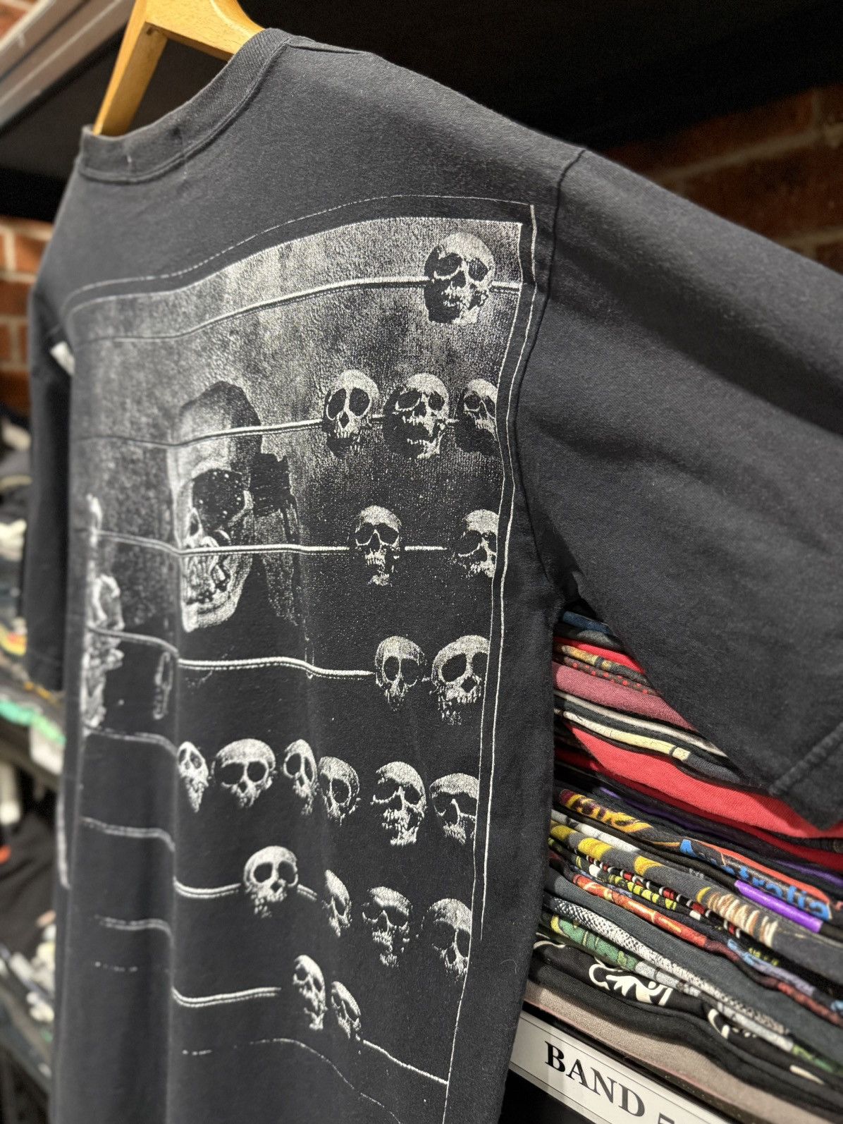 Band Tees Vintage 90s Megadeth Big Mark Backhit Faded Tee Size US L / EU 52-54 / 3 - 13 Thumbnail