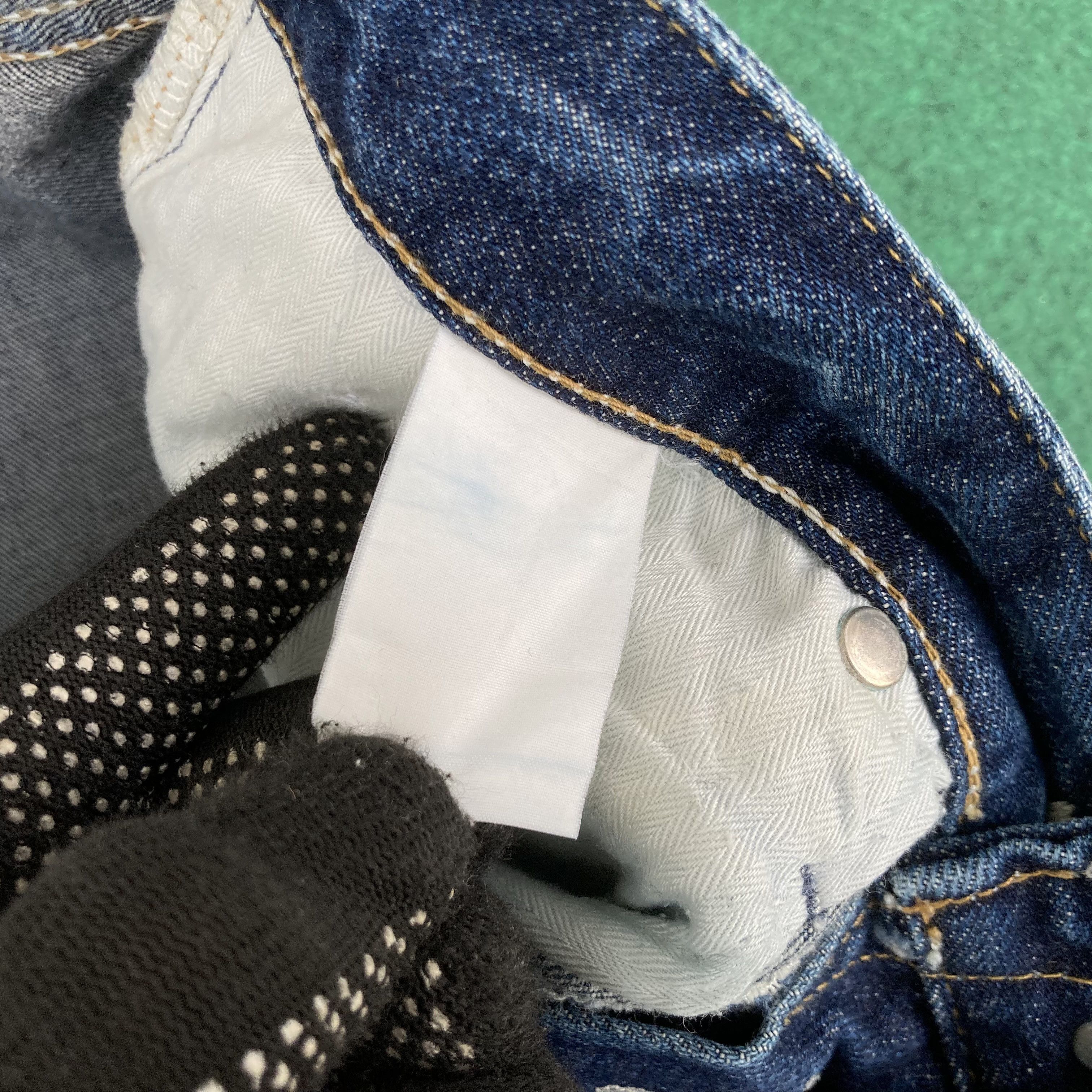 Vanquish 32x32.5 VANQUISH flared JAPAN Washed distressedJeans Size US 32 / EU 48 - 6 Thumbnail