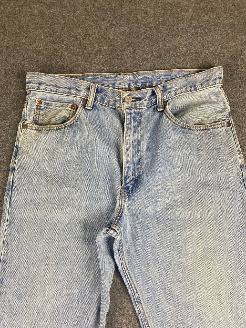 Levi's levis 550 lightwash denim nice design Size US 35 - 9 Thumbnail