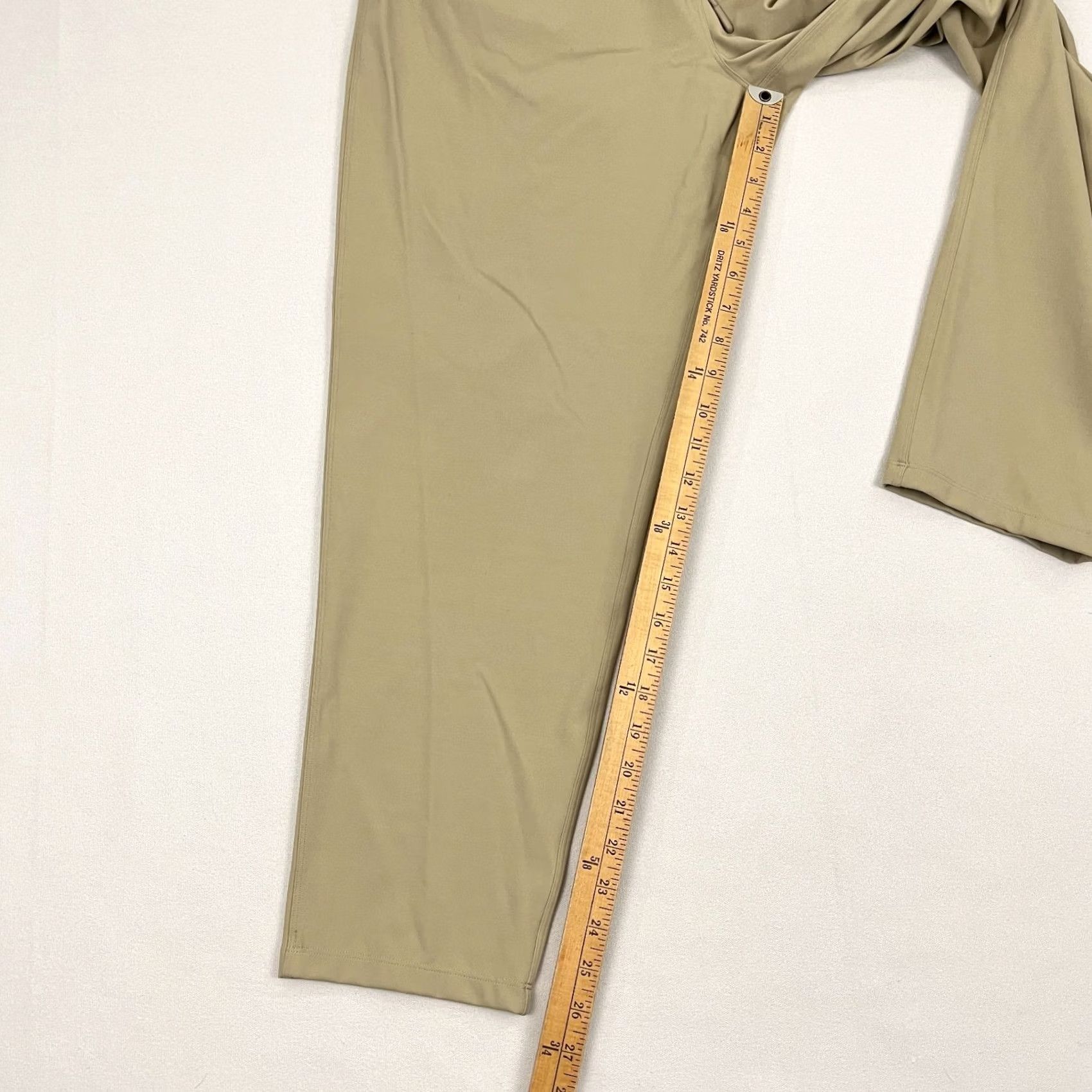 Lululemon Lululemon Keep It Moving Pants Womens Size 10 Cropped 7/8 Length Trench Tan City Brown Nylon Spandex Casual Athleisure Slimming Pockets Size 32" / US 10 / IT 46 - 5 Thumbnail