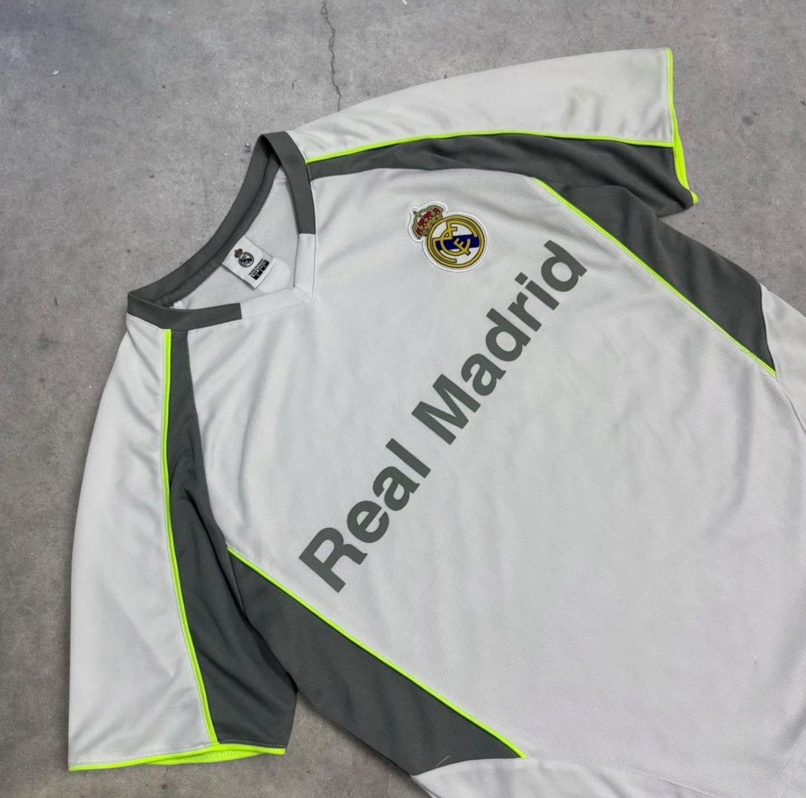 Adidas Real Madrid Jersey Size US S / EU 44-46 / 1 - 1 Thumbnail