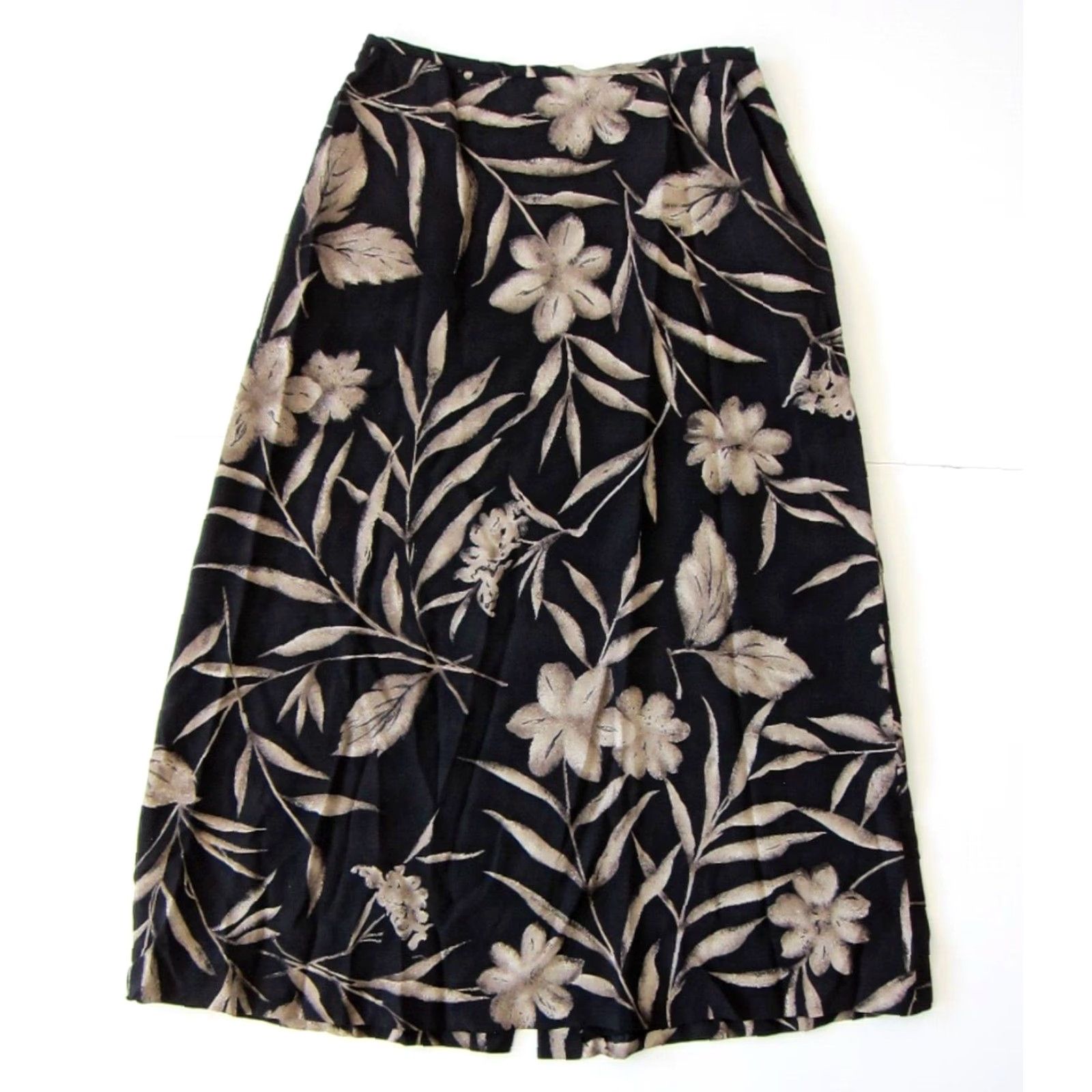 Jones New York NWT Jones New York Silk Black Floral Pocket Button Maxi Skirt 10P Women Long Silk Floral Pattern Maxi Skirt 10P Womens Size 32" / US 10 / IT 46 - 2 Thumbnail