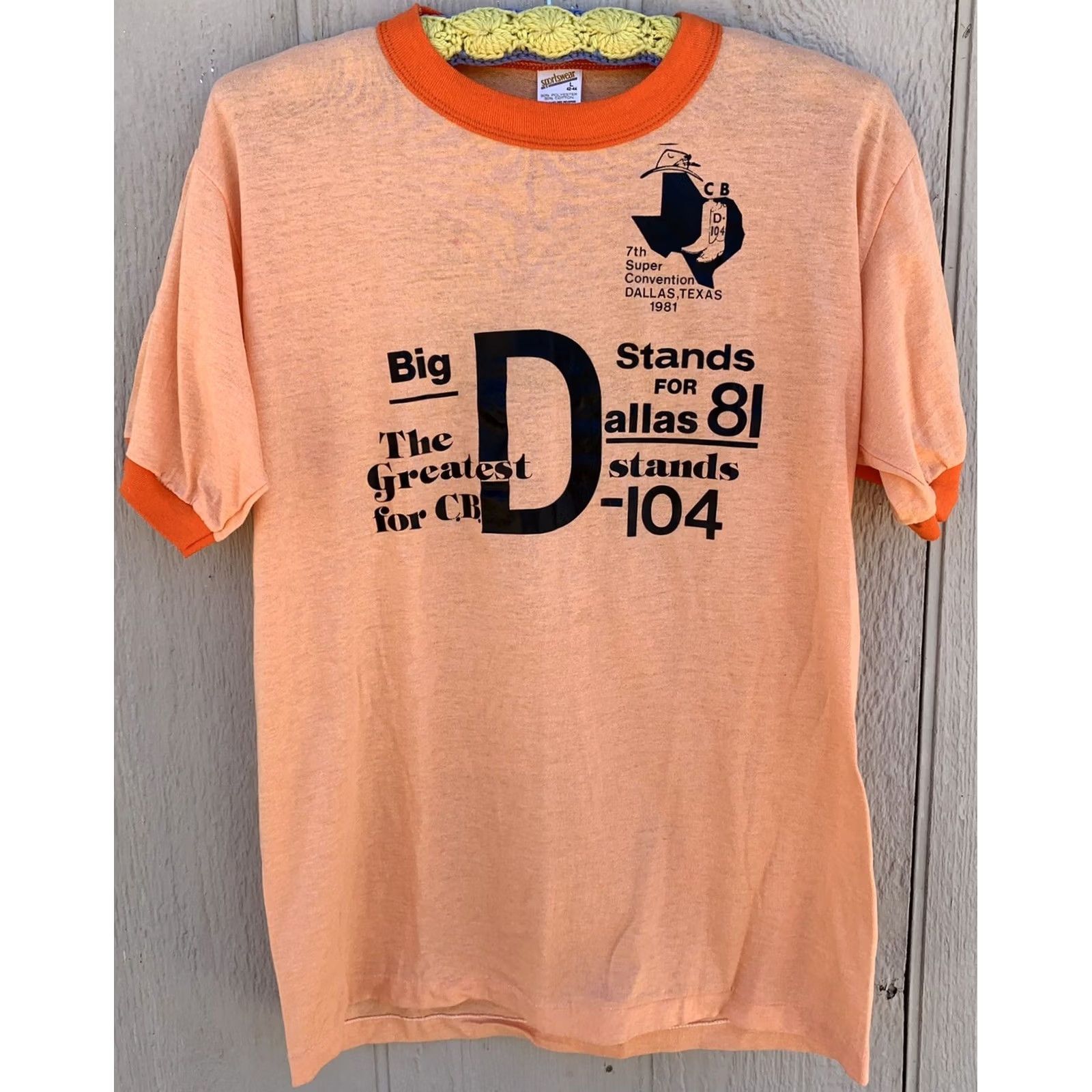 Vintage VINTAGE CB radio T-Shirt Big D Super Convention Dallas Texas 1981 Ringer Tee L Orange Men's Shirt 1980s 80s Cowboys Boys Girls Mens Womens Size US L / EU 52-54 / 3 - 2 Thumbnail