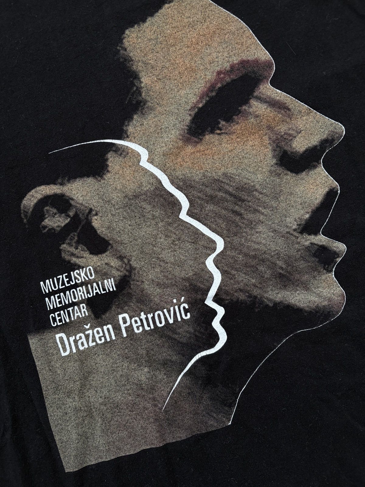 Vintage Drazen Petrovic Museum Memorial Center Vintage T-shirt Size US L / EU 52-54 / 3 - 5 Thumbnail