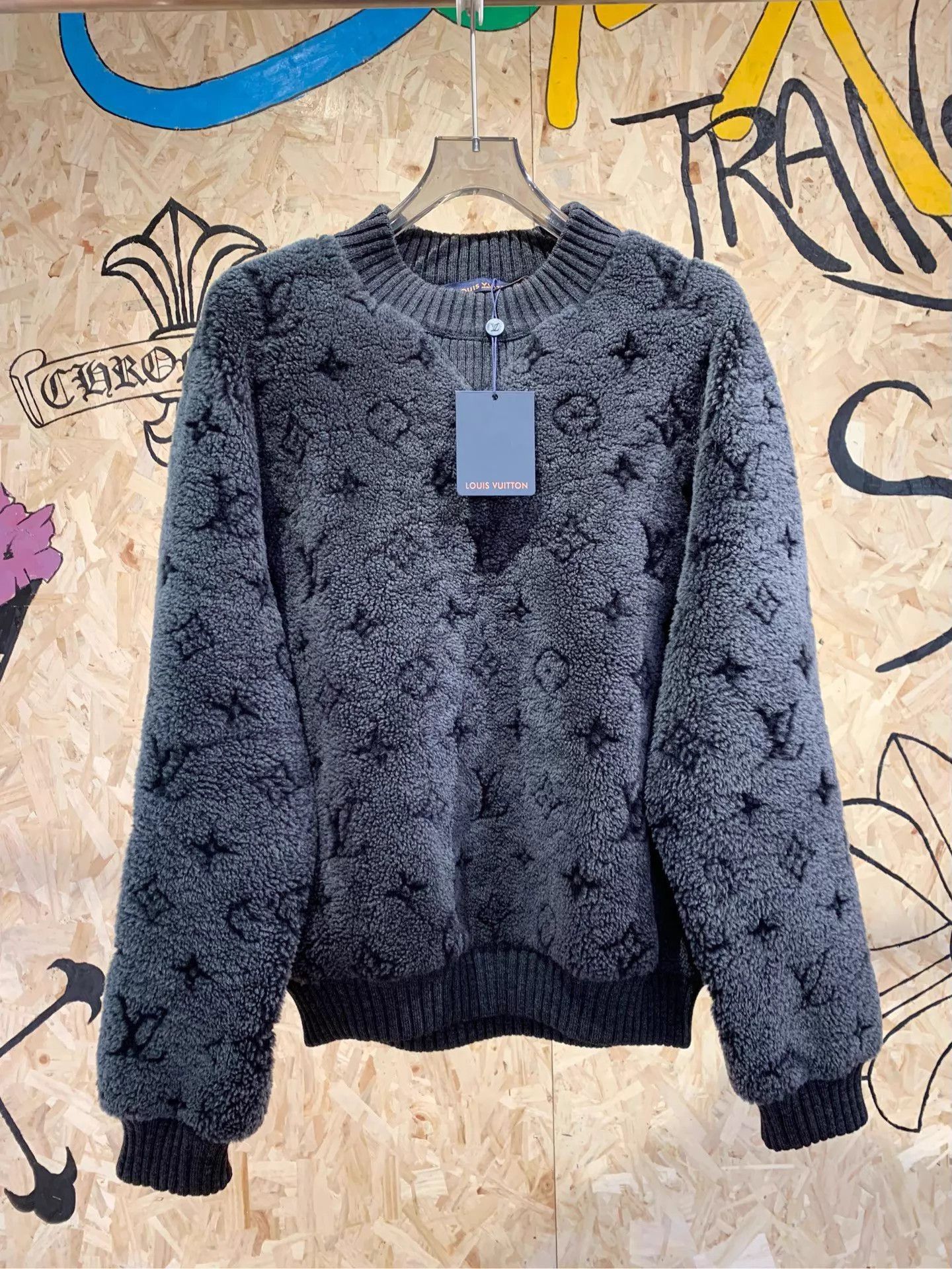Louis Vuitton Black Fuzzy Patterned Long-Sleeve Sweater Size US S / EU 44-46 / 1 - 1 Thumbnail