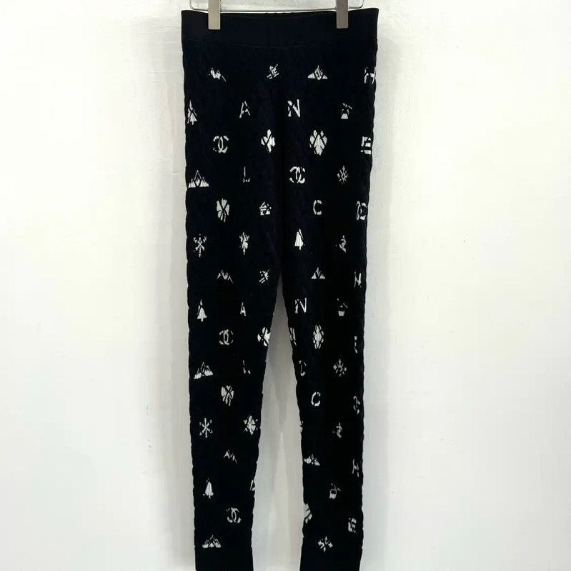 Chanel Chanel Black Cashmere Casual Pants for Women 0089 Size 30" / US 8 / IT 44 - 1 Thumbnail