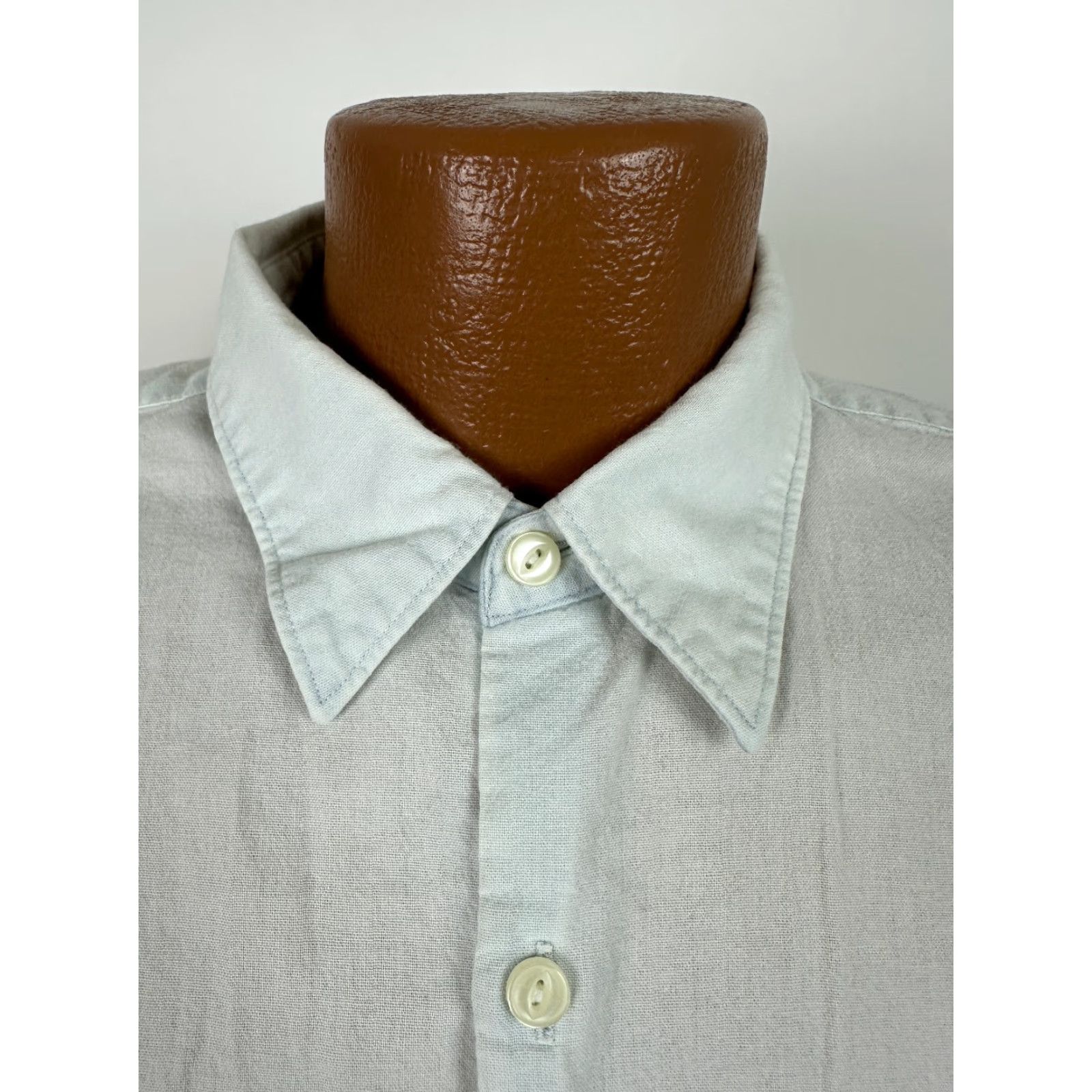 Vintage VINTAGE East Island Chambray Shirt Men L Oversized Blue 90s Beach Grunge Lightweight Cotton Shirt Mens Large Blue 90s Inspired Size US L / EU 52-54 / 3 - 3 Thumbnail