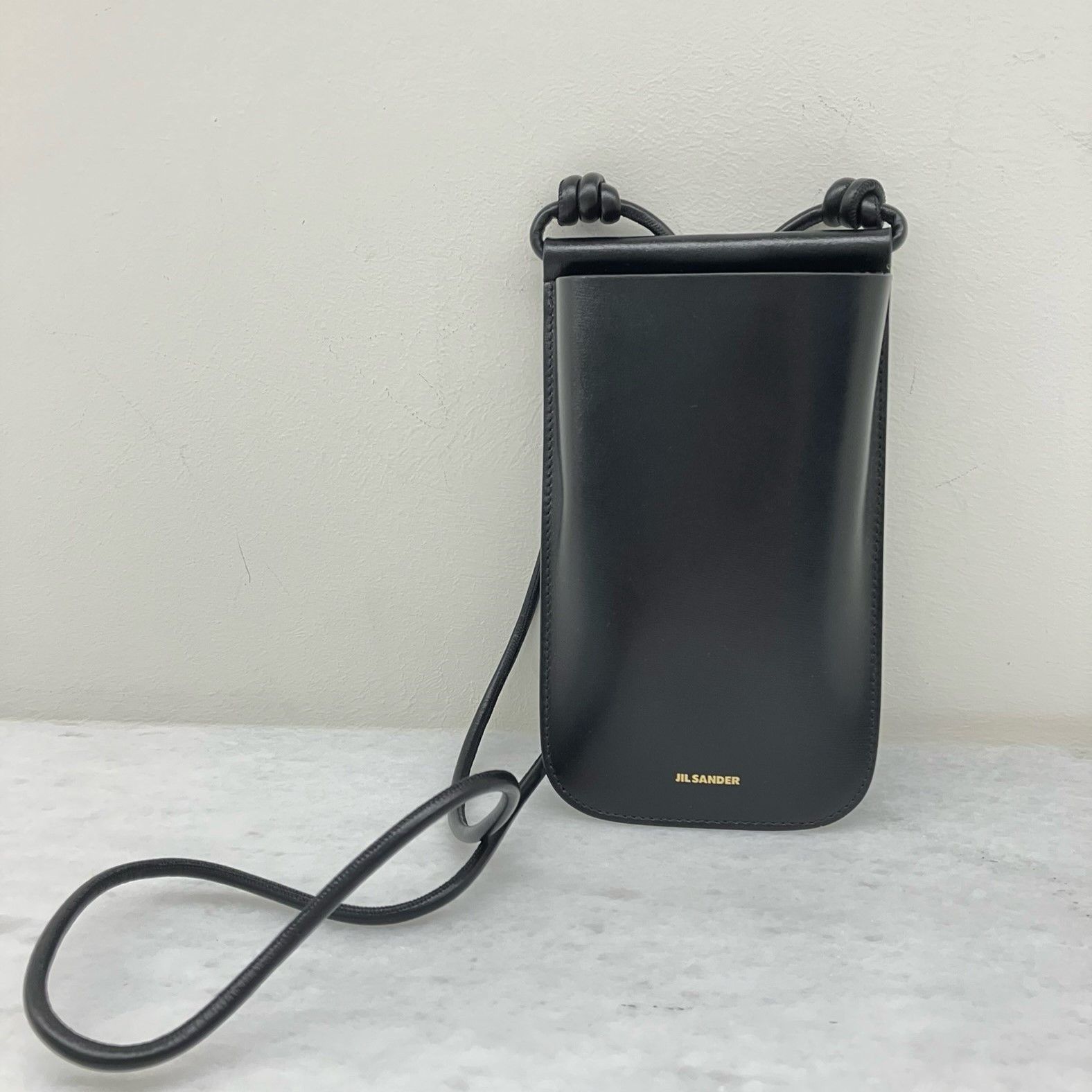 Jil Sander o1loc1c1124 Size: OS/Smartphone Case With Strap in Black Size ONE SIZE - 2 Thumbnail