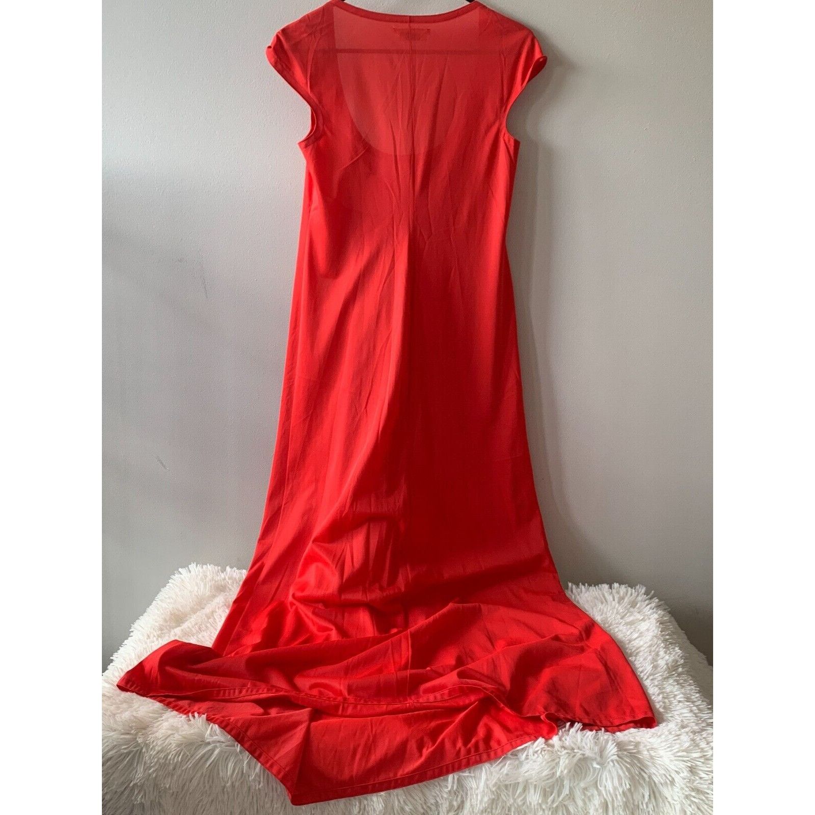 Neiman Marcus Neiman Marcus Nap Dress Woman’s Size S Scoop Neck Short Cap Size S / US 4 / IT 40 - 6 Thumbnail