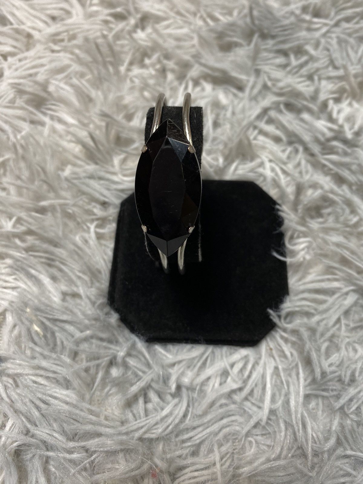 Vintage Vintage Silver Cuff Bracelet with Black Stone Accent Size ONE SIZE - 9 Thumbnail
