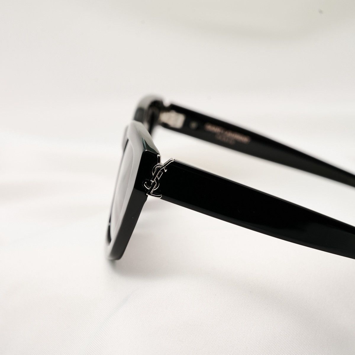 Saint Laurent Paris SAINT LAURENT SL M127/F 001 SUNGLASSES Size ONE SIZE - 3 Thumbnail
