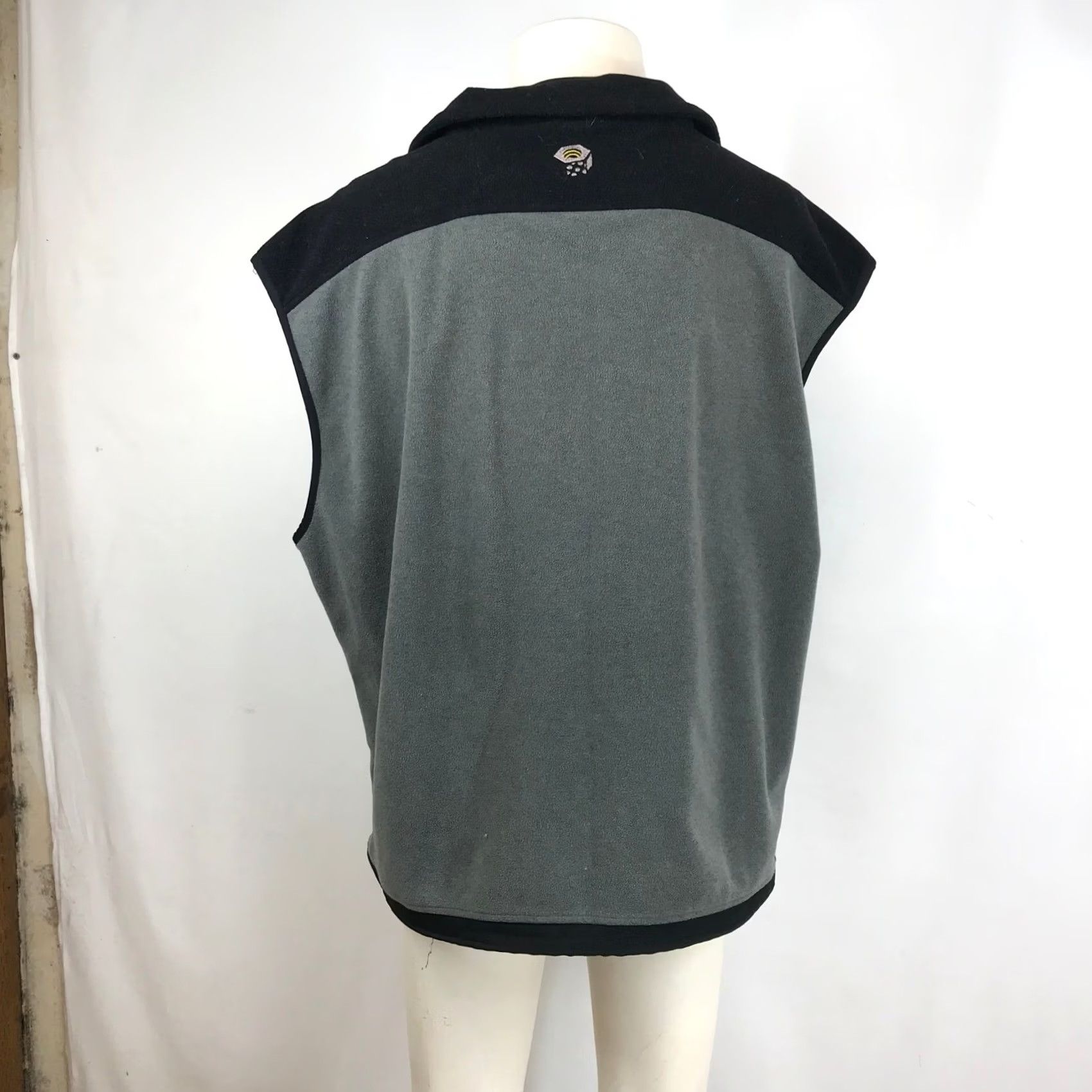 Mountain Hardwear VINTAGE Mountain Hardwear Vest? Size US XXL / EU 58 / 5 - 5 Thumbnail