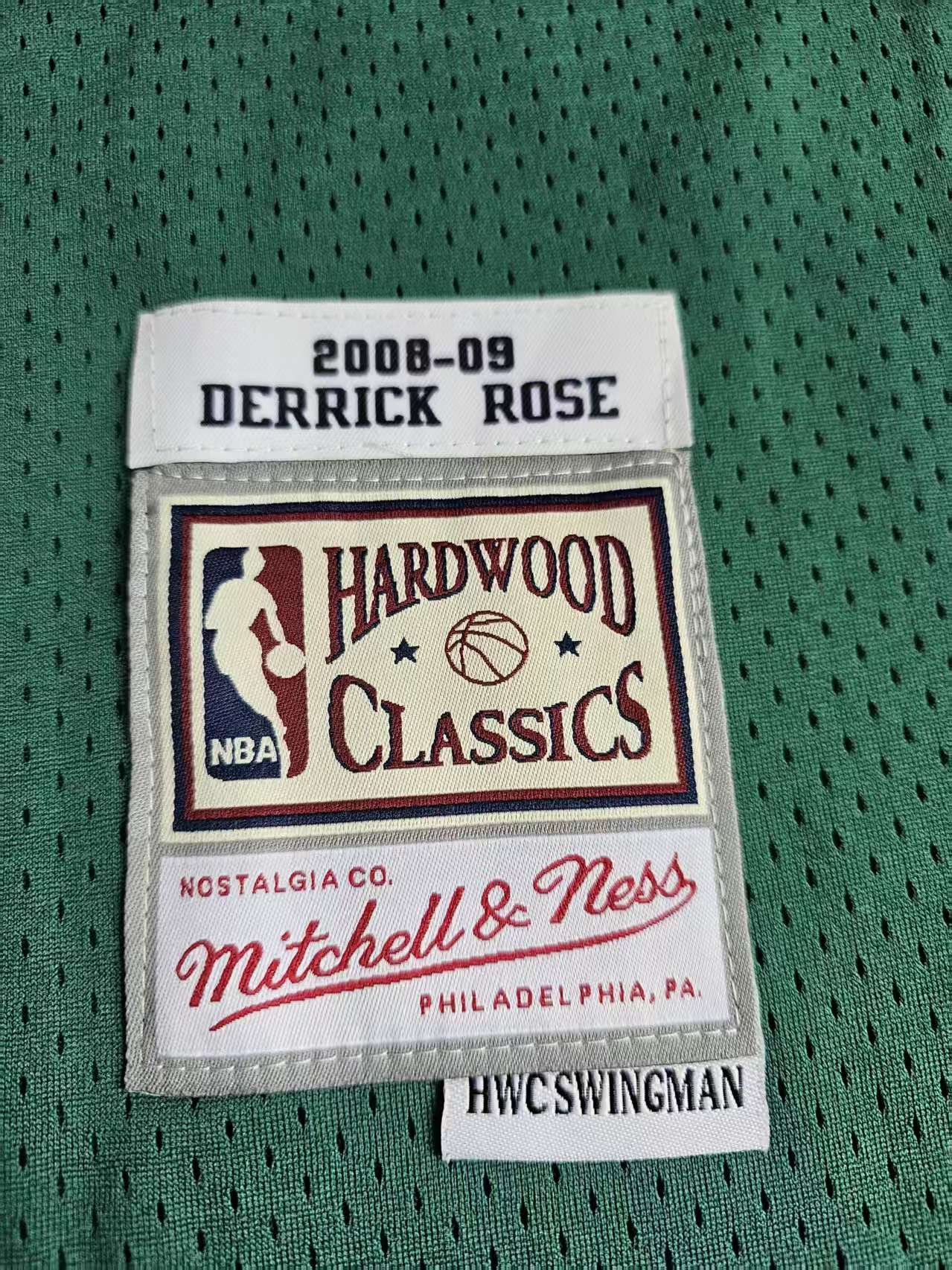 NBA #1 Derrick Rose Jersey Bulls 2008 09 Size US L / EU 52-54 / 3 - 5 Thumbnail