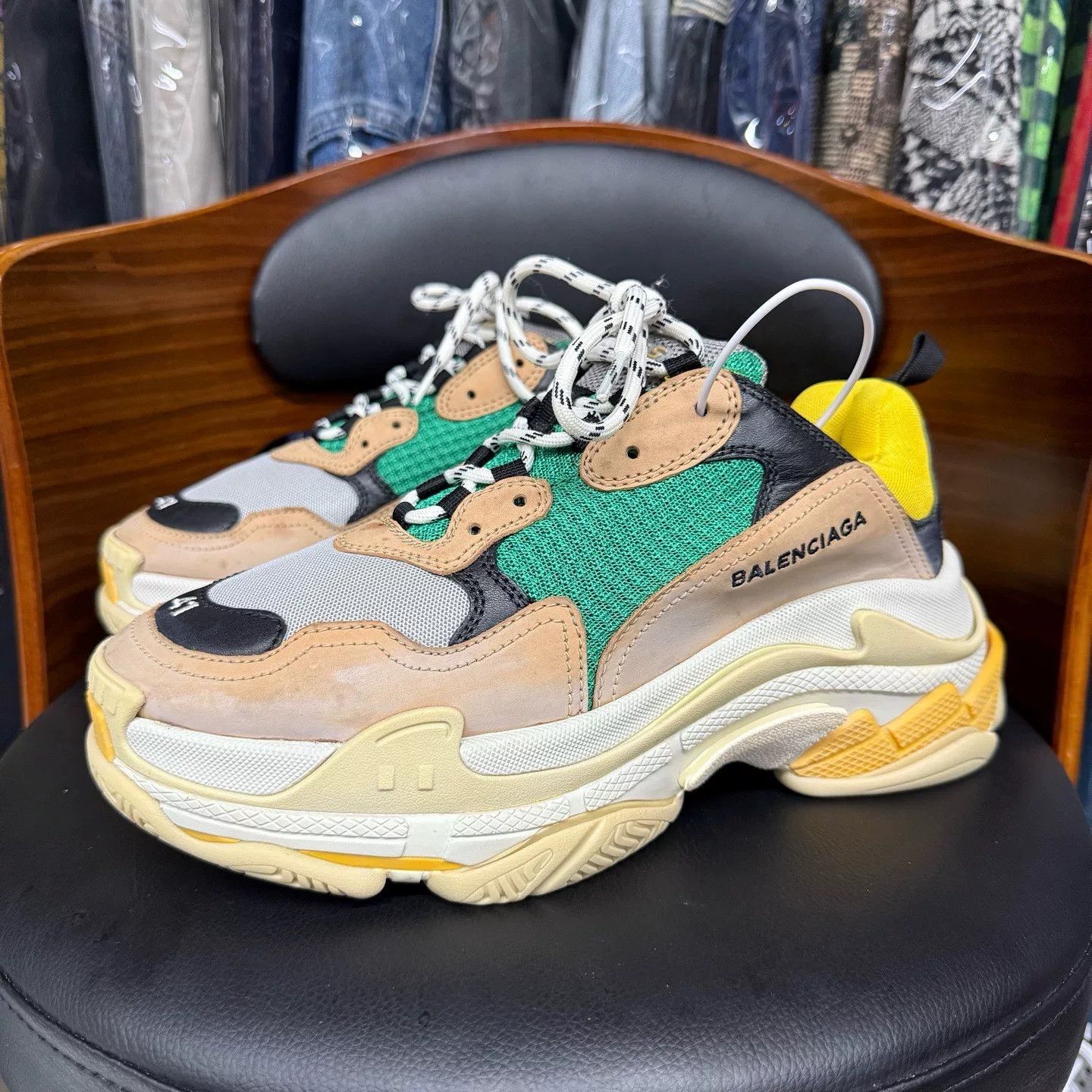 Balenciaga Balenciaga Distressed Multi Lowtop Sneakers 41 Men Size US 8.5 / EU 41-42 - 1 Thumbnail
