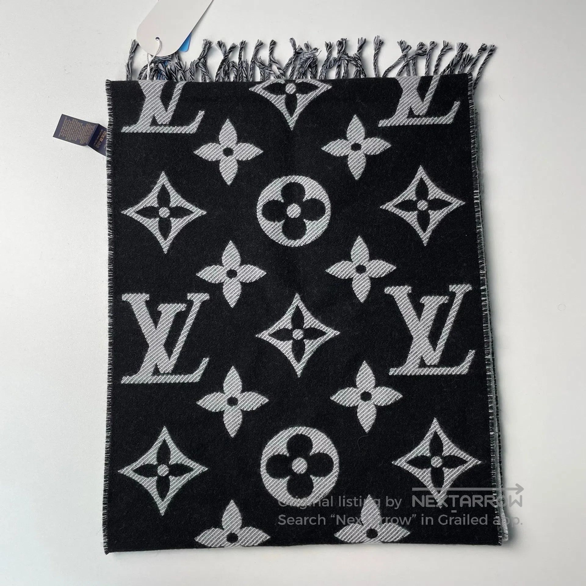 Louis Vuitton Louis Vuitton Double-Faced Wool Scarf in Black and Gray| Size ONE SIZE - 2 Thumbnail