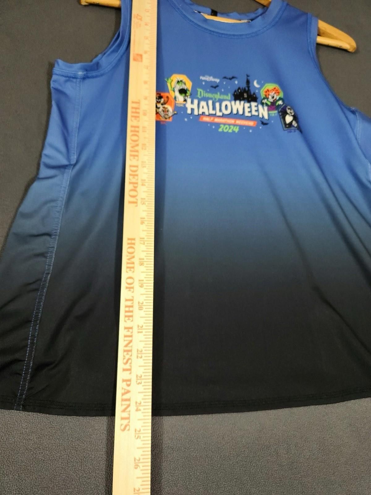 Other Disneyland Halloween Half Marathon 2024 TankTop Women’s L #1 Size ONE SIZE - 2 Thumbnail