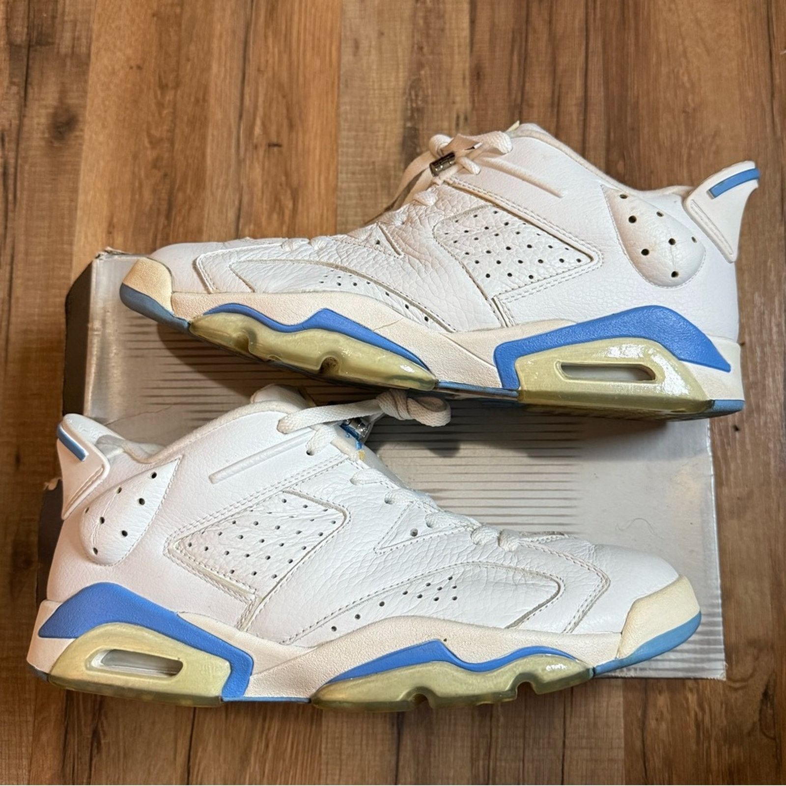 Jordan Brand 2002 Air Jordan 6 Retro Low UNC Size US 11 / EU 44 - 1 Thumbnail