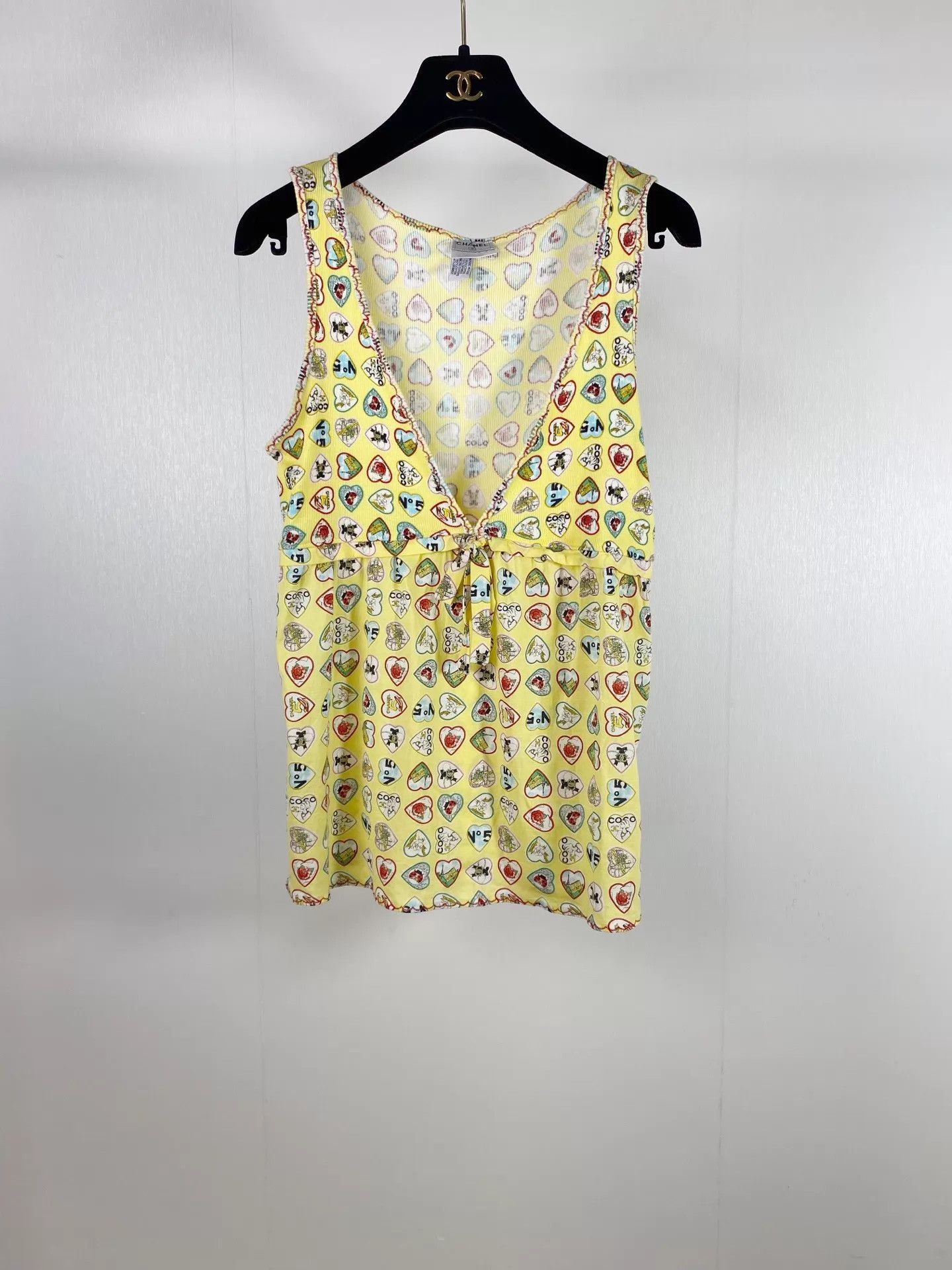 Chanel Chanel Valentine Heart Vest Jennie Authentic Size 38 97 New Size XS / US 0-2 / IT 36-38 - 1 Thumbnail
