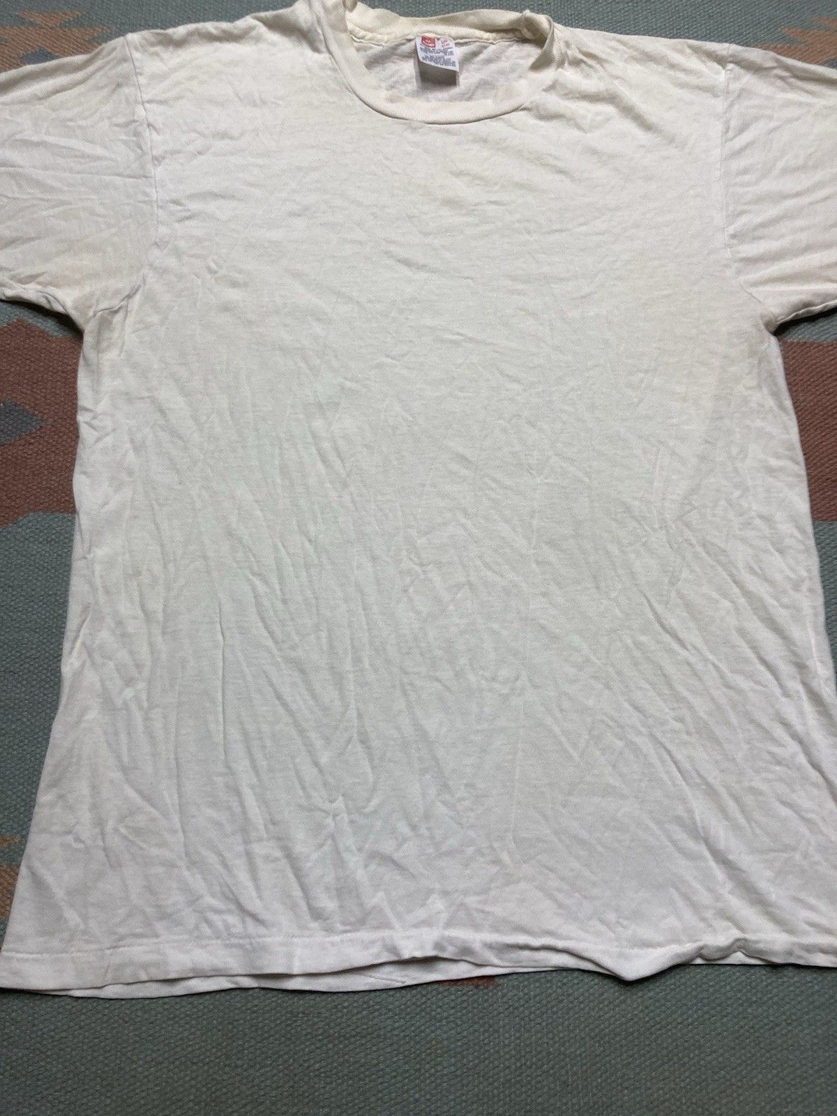 Vintage VTG blank white t shirt Hanes soft cotton single stitch L Size US L / EU 52-54 / 3 - 2 Thumbnail