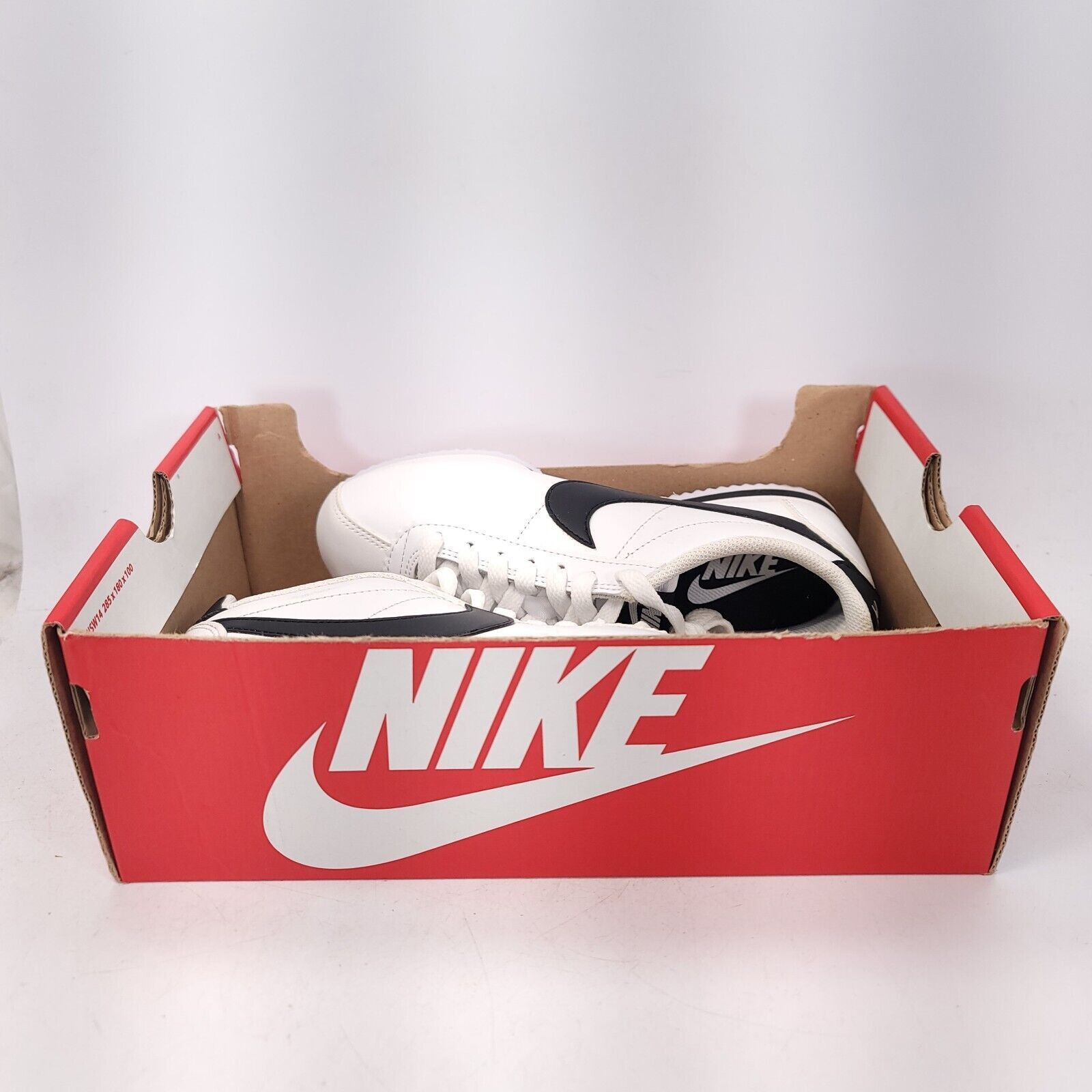 Nike Nike Classic Cortez Shoe Women Size 5 807471-101 White Black Size US 5 / IT 35 - 10 Thumbnail