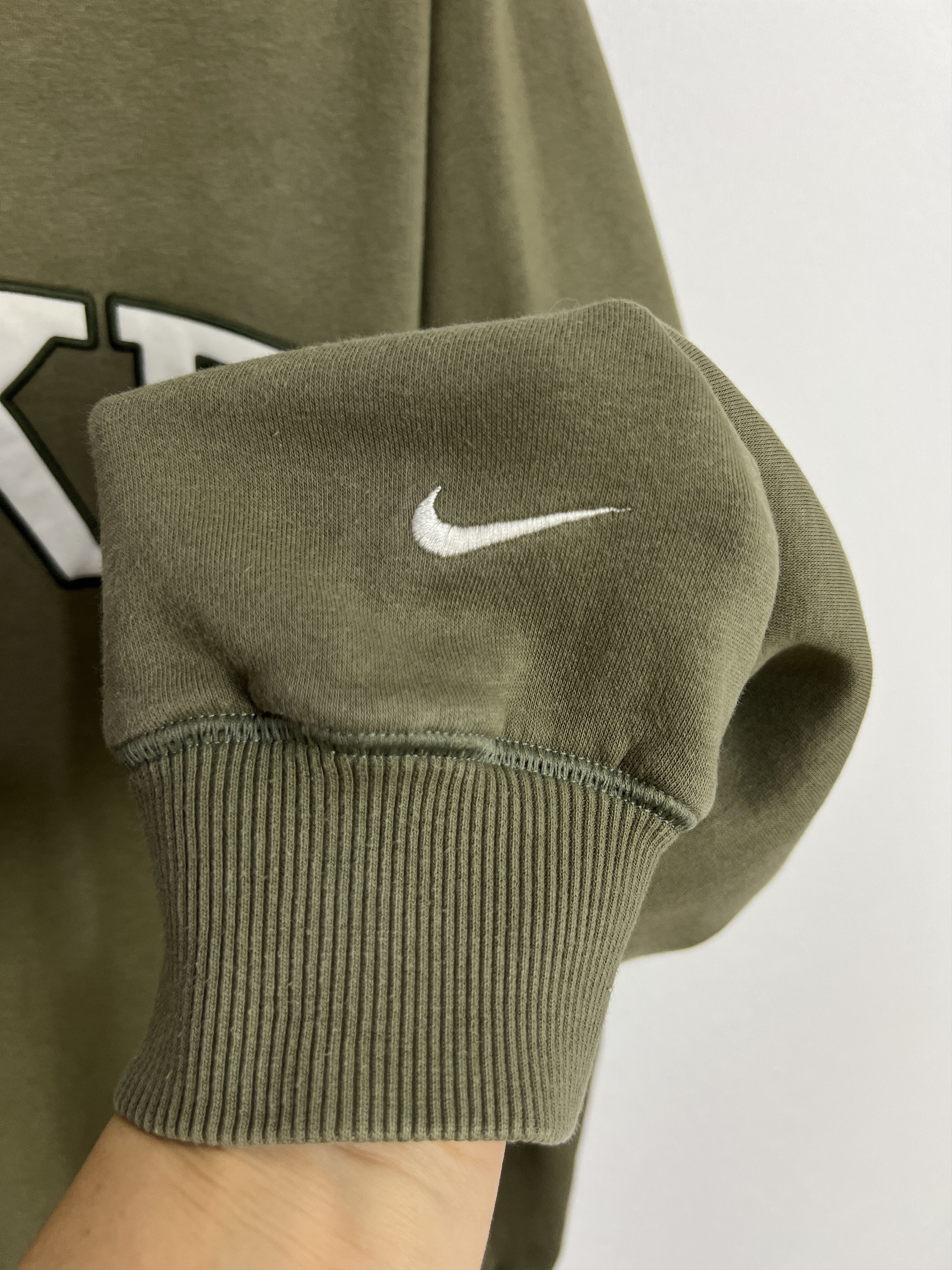Nike Vintage Big Logo Spell Out Swoosh Sweatshirt Khaki Crewneck Size US XL / EU 56 / 4 - 4 Thumbnail
