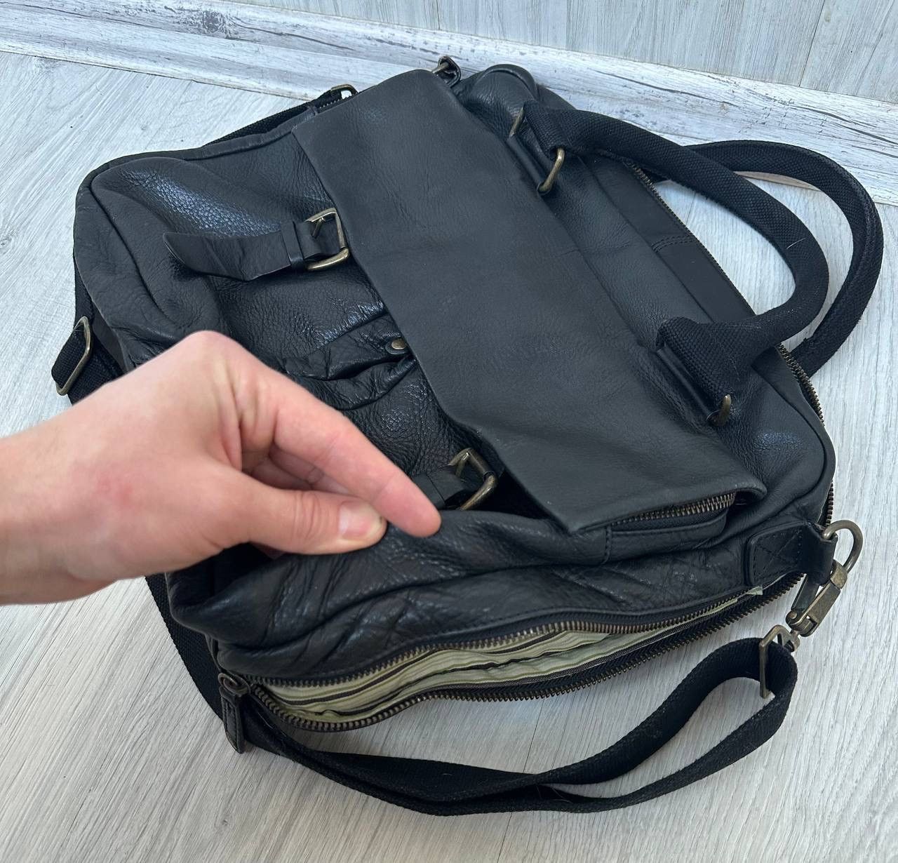 Leather Ted Baker 100% Genuine Leather Satchel Crossbody Work Bag Size ONE SIZE - 13 Thumbnail