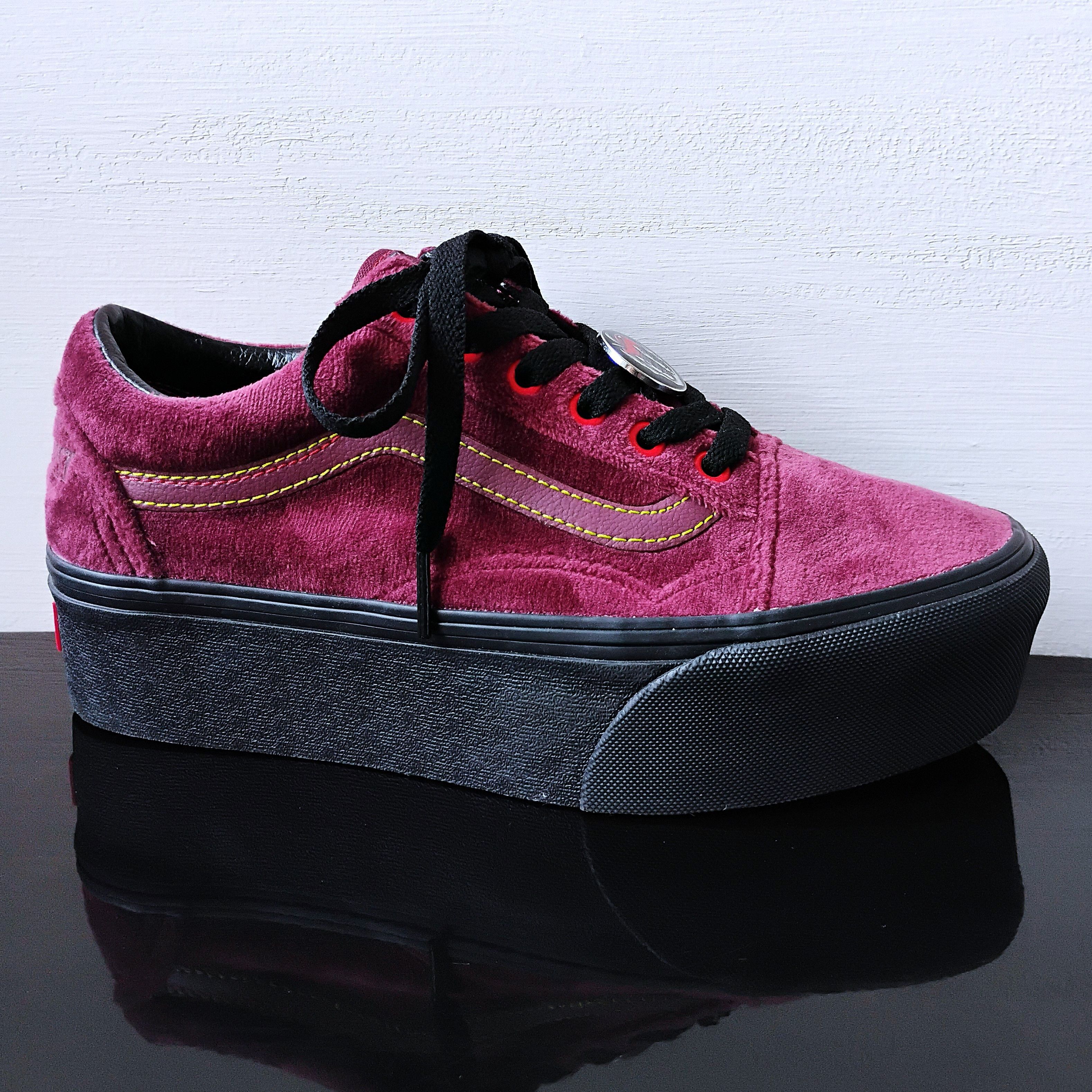 Vans Vans Women's Vans x Disney Old Skool Stackform Poison Apple Size US 7.5 / IT 37.5 - 1 Thumbnail