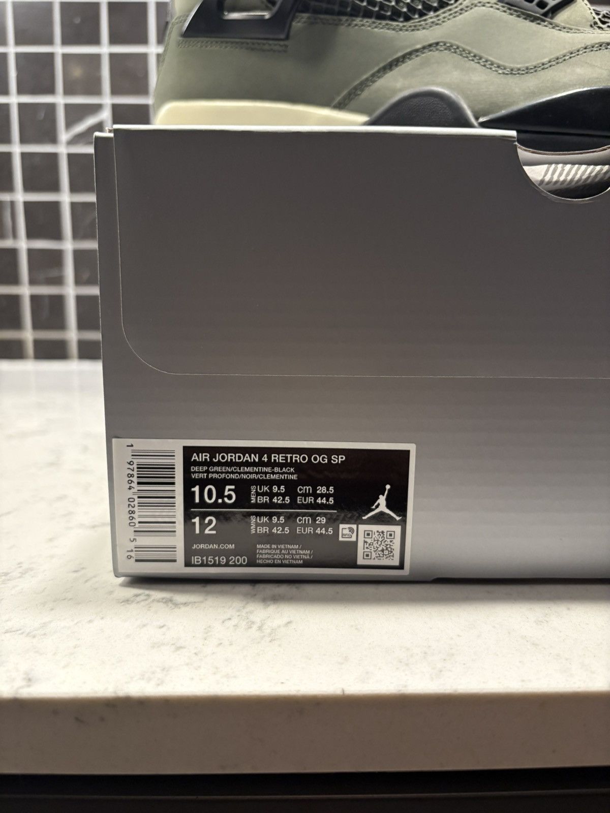 Jordan Brand Jordan x Undefeated 4s - 2025 Size US 10.5 / EU 43-44 - 2 Thumbnail