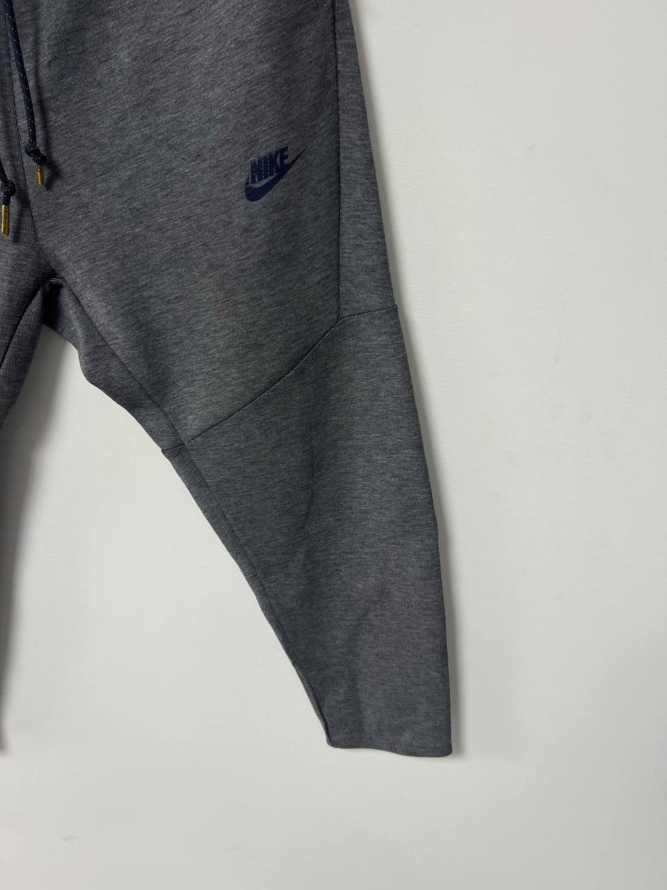 Nike Nike Tech Fleece Pants Gray Joggers Swoosh Activewear Small Size US 30 / EU 46 - 8 Thumbnail