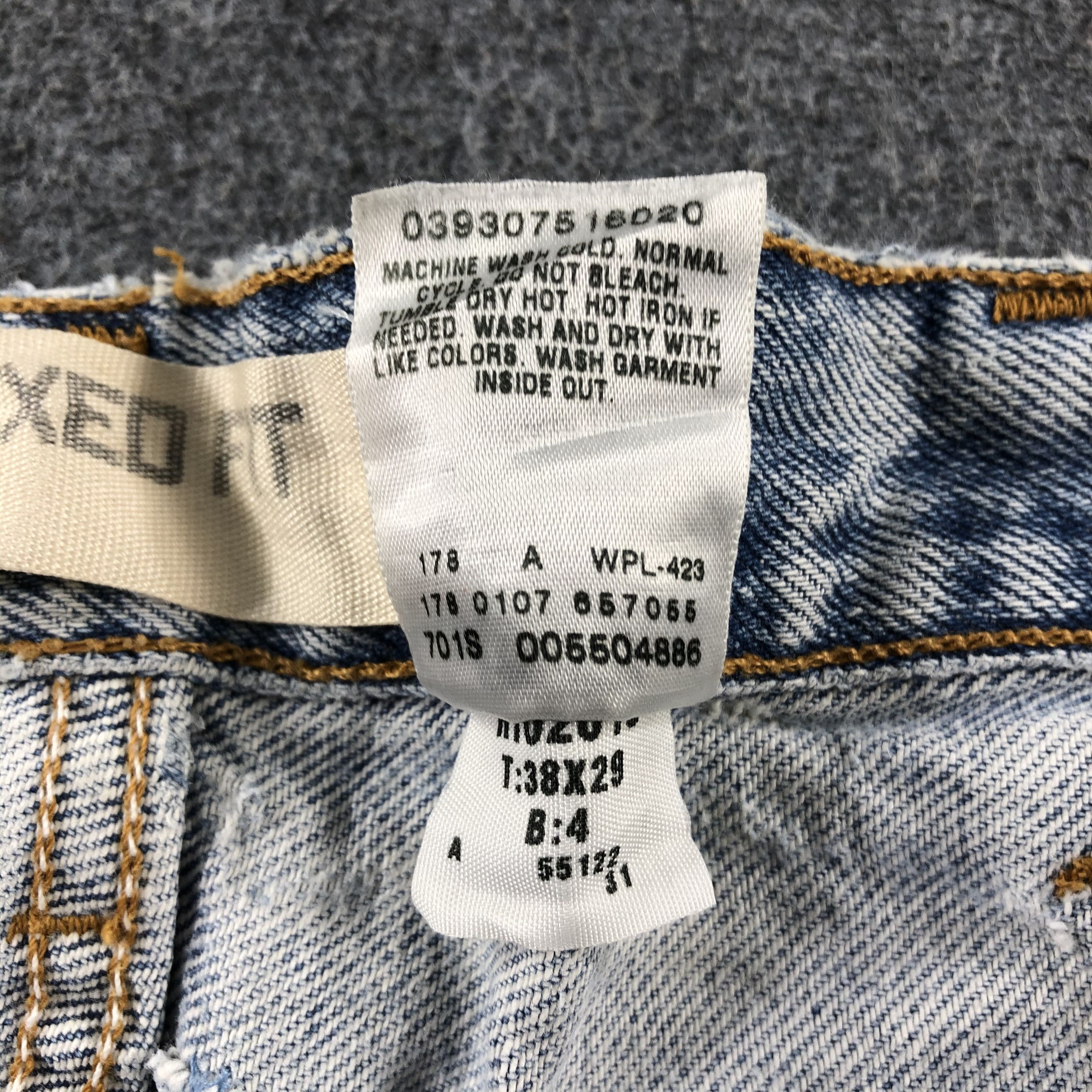 Levi's Vintage Light Wash Levis 550 Jeans-J2541 Size US 37 - 18 Thumbnail