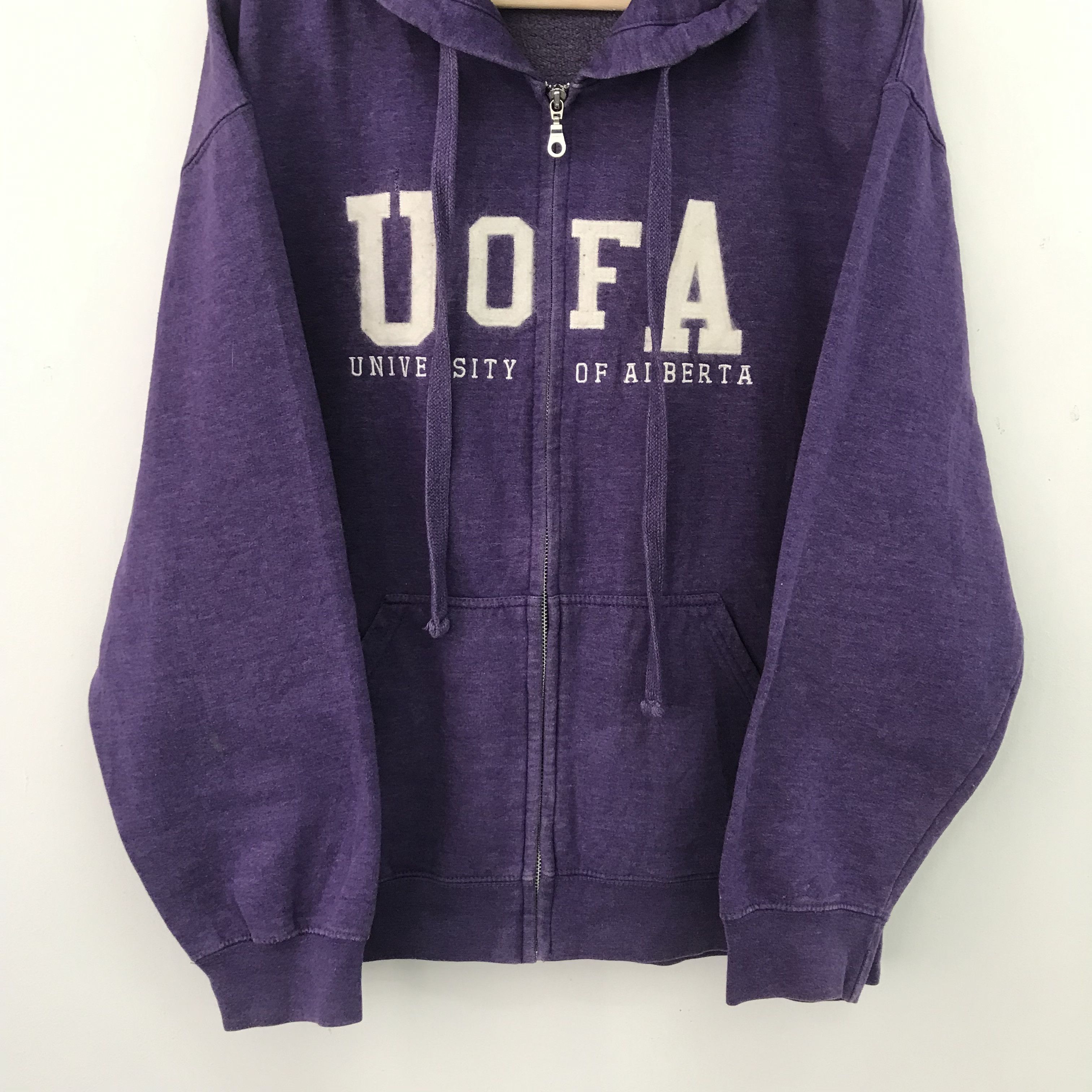 Alberta Ferretti Vintage University Of Alberta Purple Sweater - 496 Size US M / EU 48-50 / 2 - 4 Thumbnail