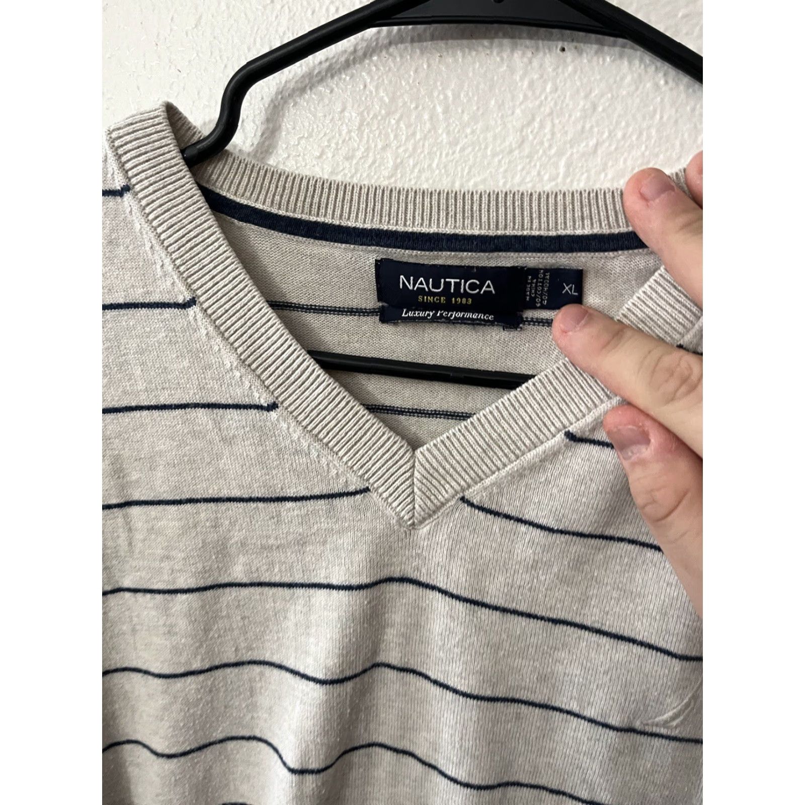 Nautica VINTAGE Nautica XL Long Sleeve Striped V-Neck T-Shirt Gray Men's Luxury Performance Classic Size US XL / EU 56 / 4 - 2 Thumbnail