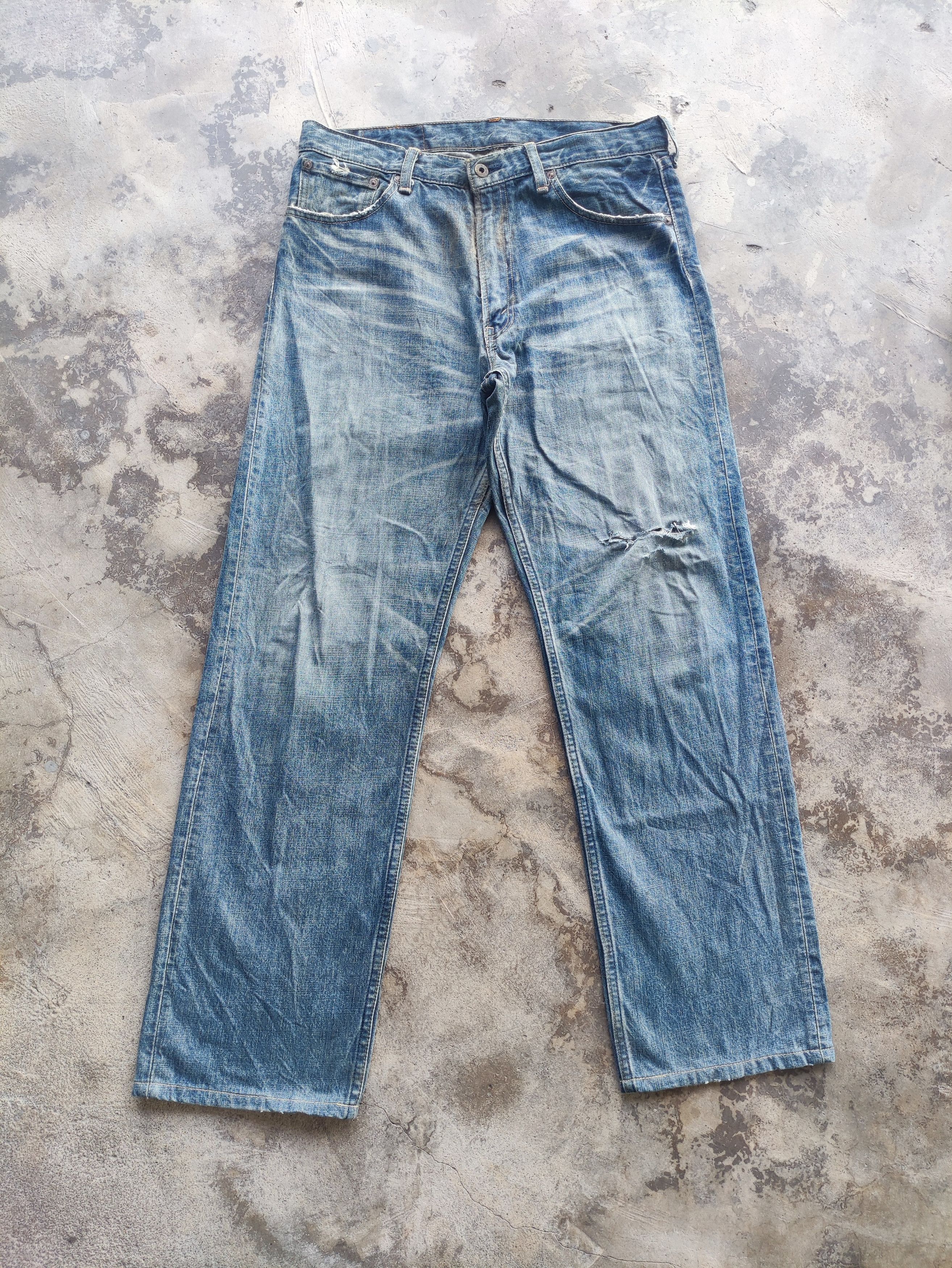 Levi's Vintage Levi's Baggy Jean Faded Distress Pants Size US 34 / EU 50 - 1 Thumbnail
