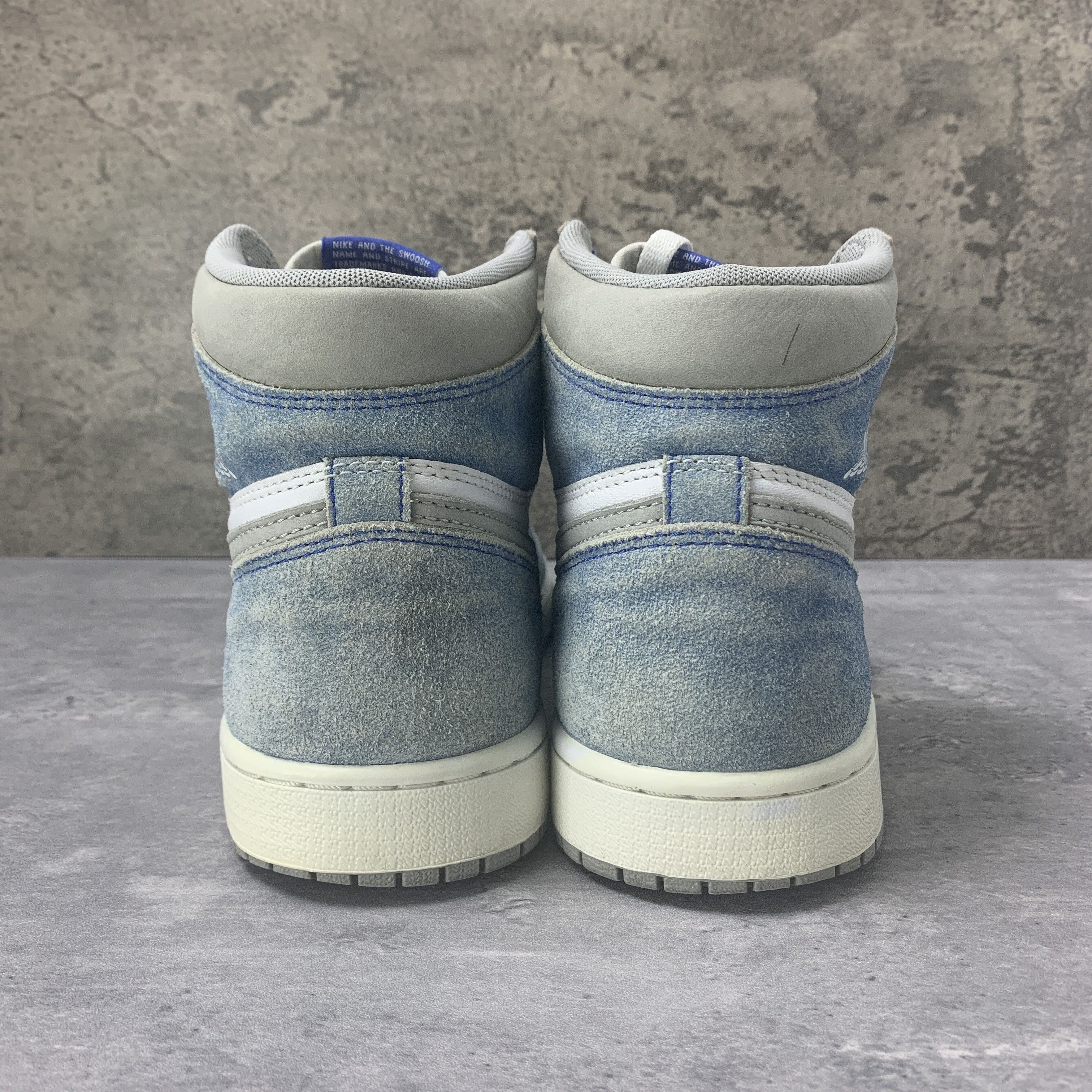 Nike Nike Jordan 1 Retro High OG Hyper Royal 555088-402 Size US 10 / EU 43 - 5 Thumbnail