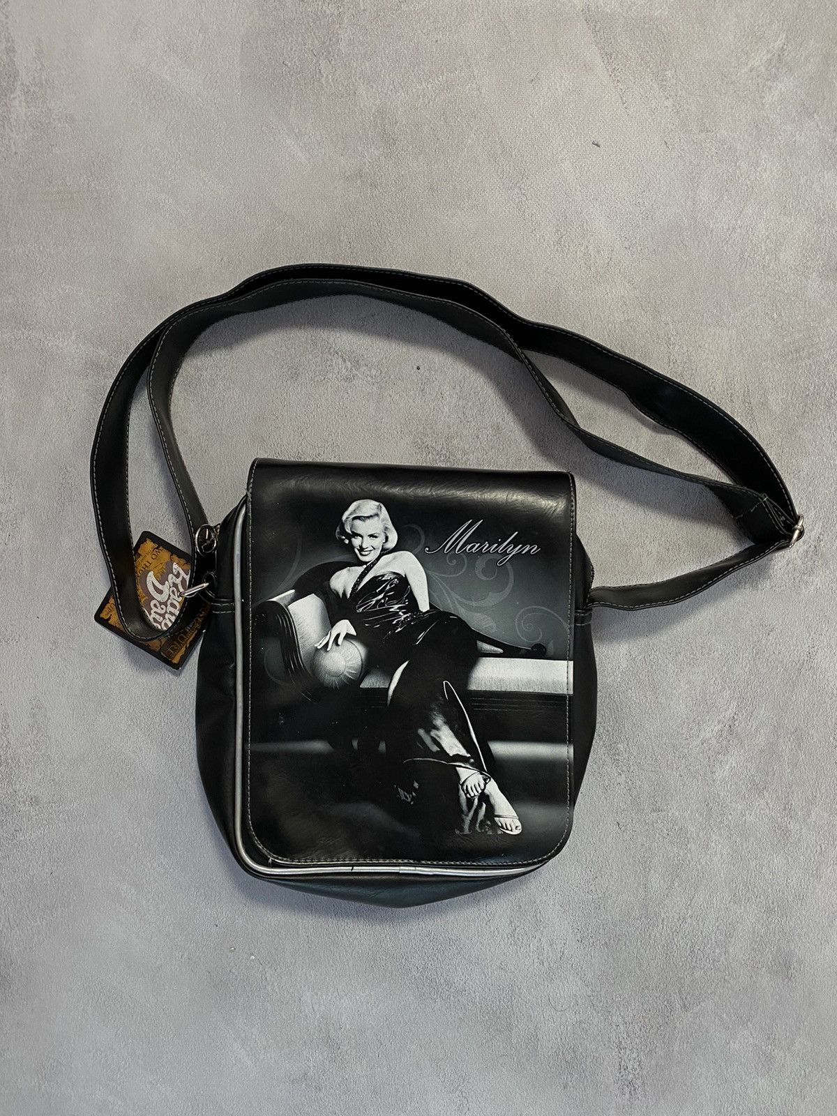 Designer × Vintage 🎤 Vintage Bag Marilyn Monroe Big Logo Size ONE SIZE - 1 Thumbnail