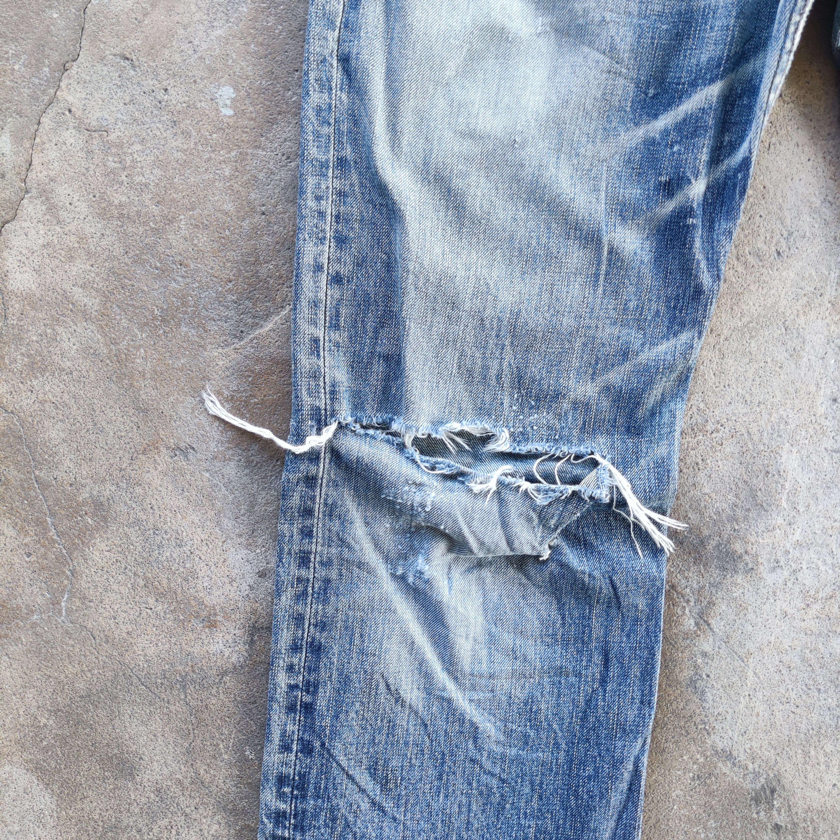 Japanese Brand Vintage Japanese Brand Jeans Distressed Faded Pants Size US 35 - 6 Thumbnail