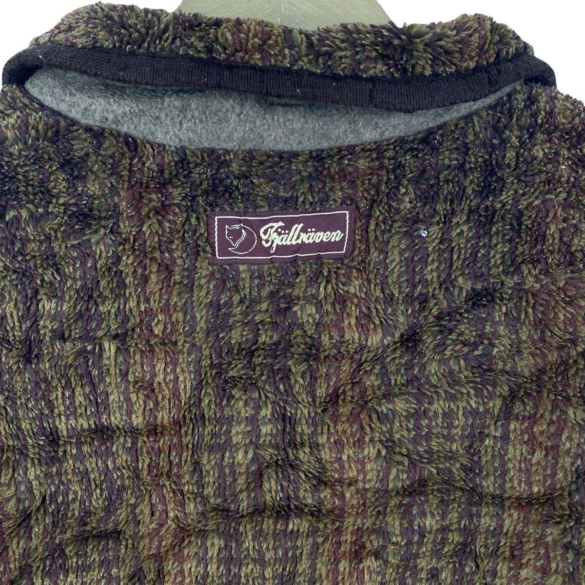 Fjallraven Vintage FJALLRAVEN Quilted Jacket Nordic Outdoor Button Up Size US M / EU 48-50 / 2 - 9 Thumbnail