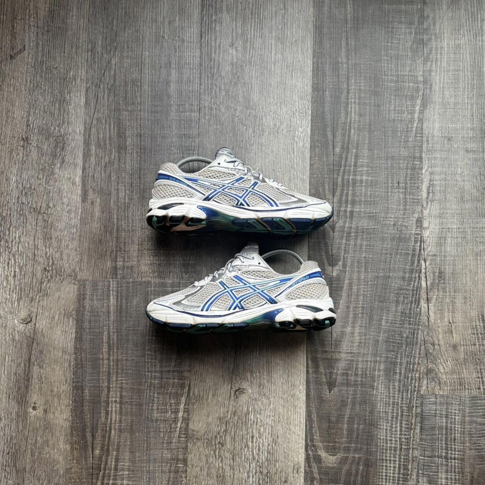 Asics ASICS • WMNS GT-2160 (7M) Size US 7 / EU 40 - 1 Thumbnail