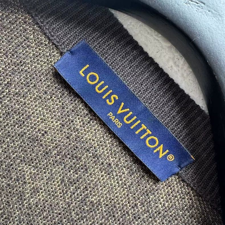 Louis Vuitton Louis Vuitton FW23 Logo Graffiti Full Print Knit Sweatshir Size US L / EU 52-54 / 3 - 3 Thumbnail