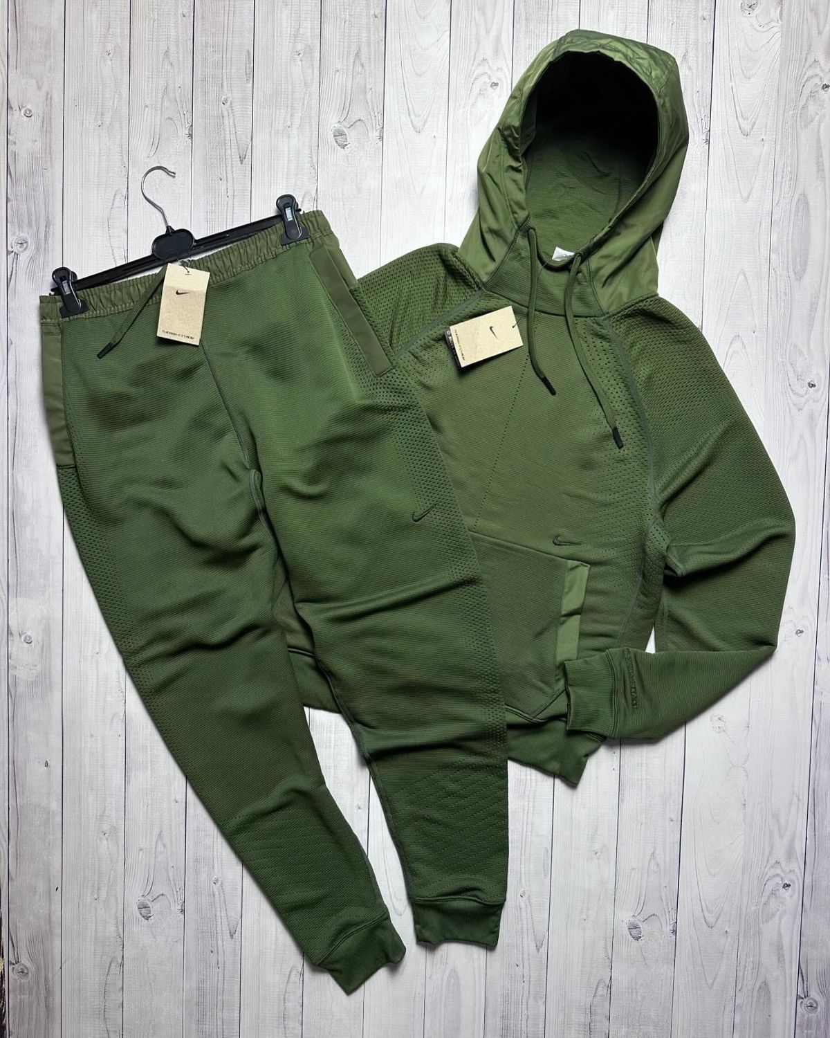 image of Nike A.s.p. Tracksuit Sweat Knit Material Size M Logo in Green, Men's